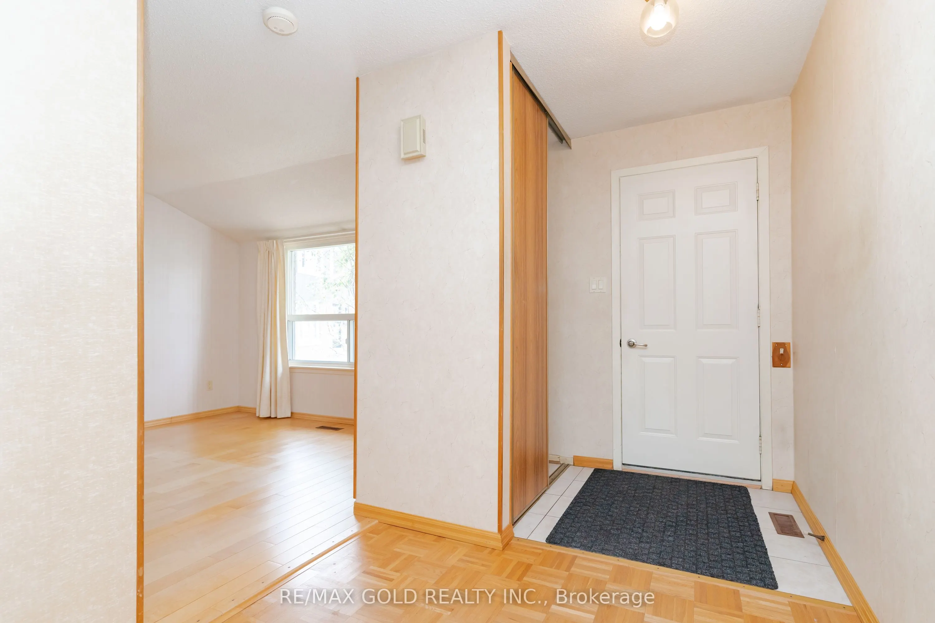 76 Mayfair Crescent