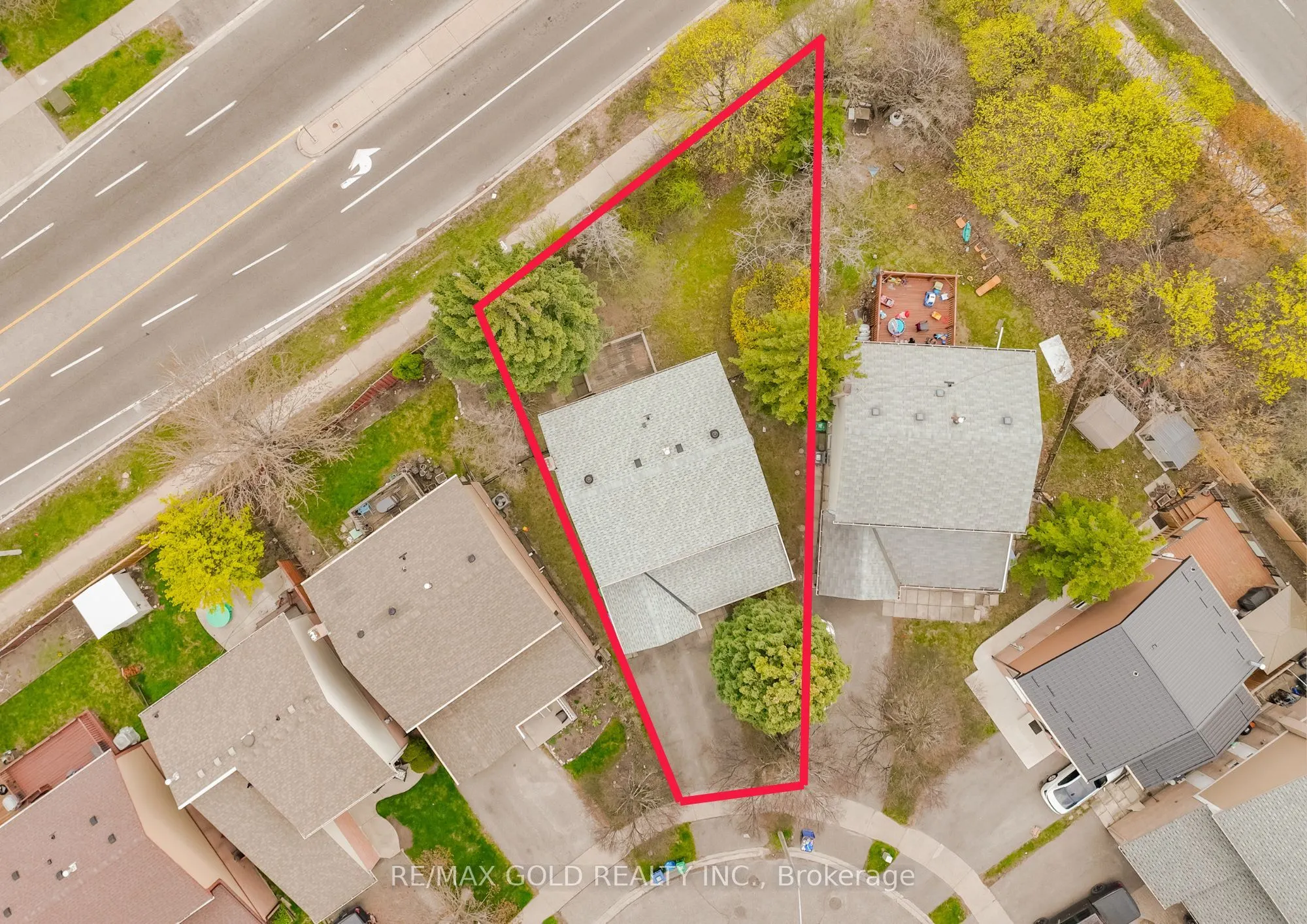 76 Mayfair Crescent