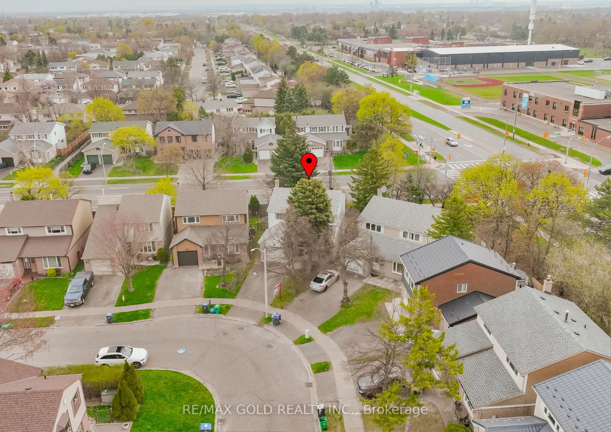 76 Mayfair Crescent
