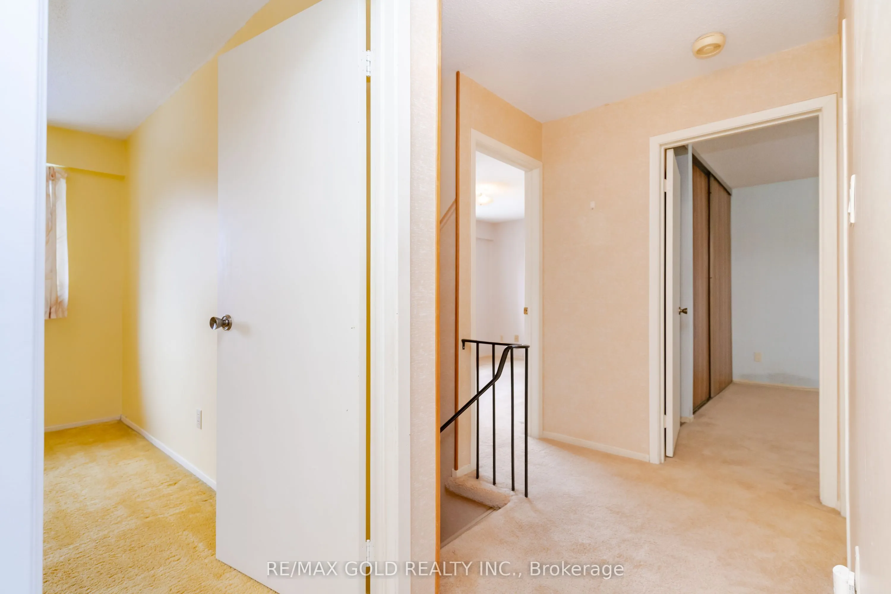 76 Mayfair Crescent