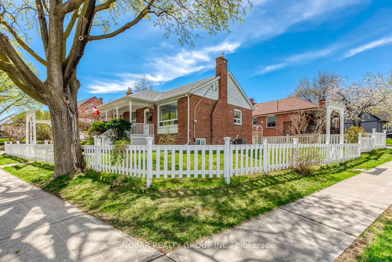 195 Clearbrooke Circle