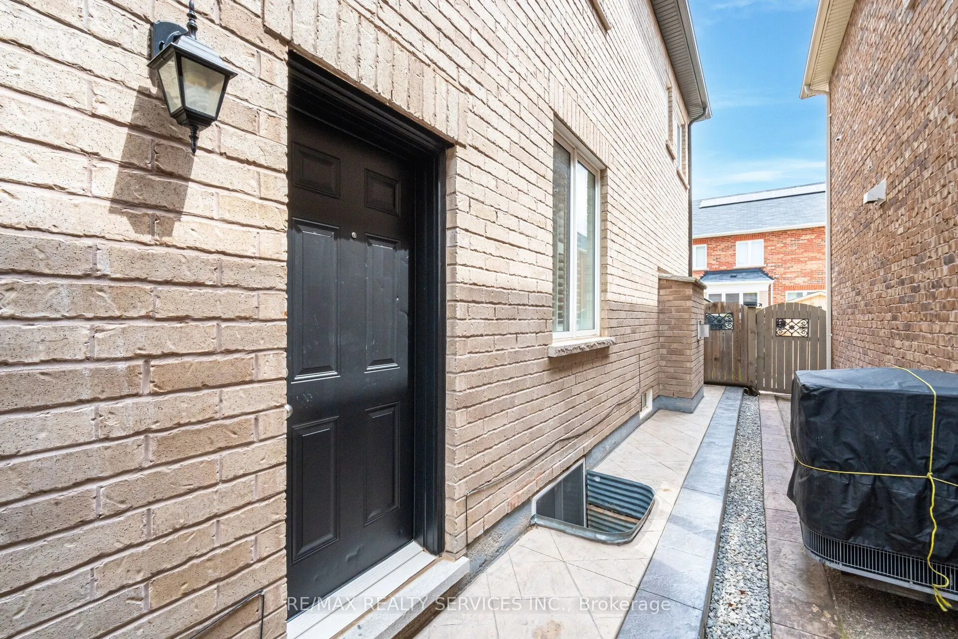 7 Swanton Road