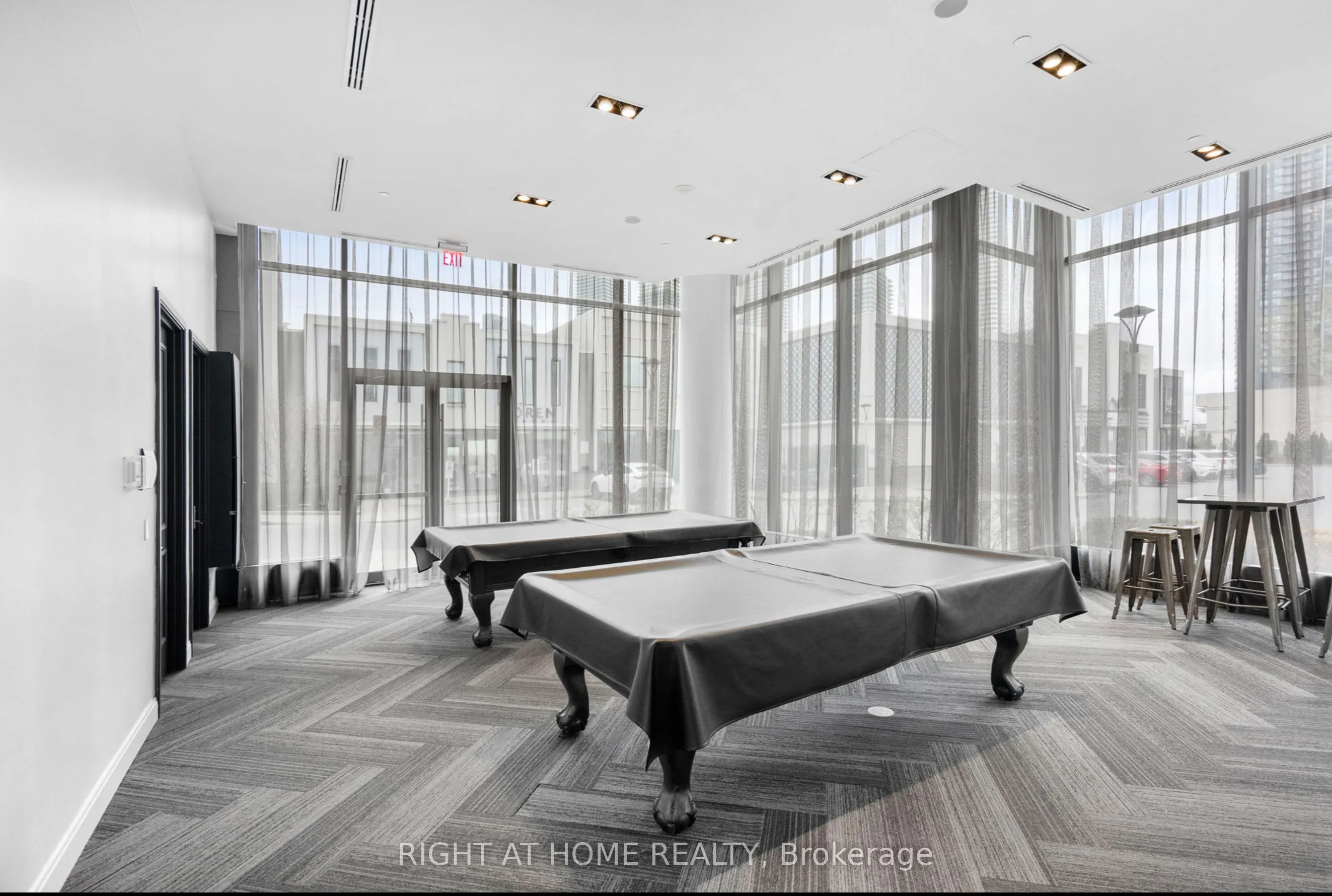 90 Park Lawn Road, #2205