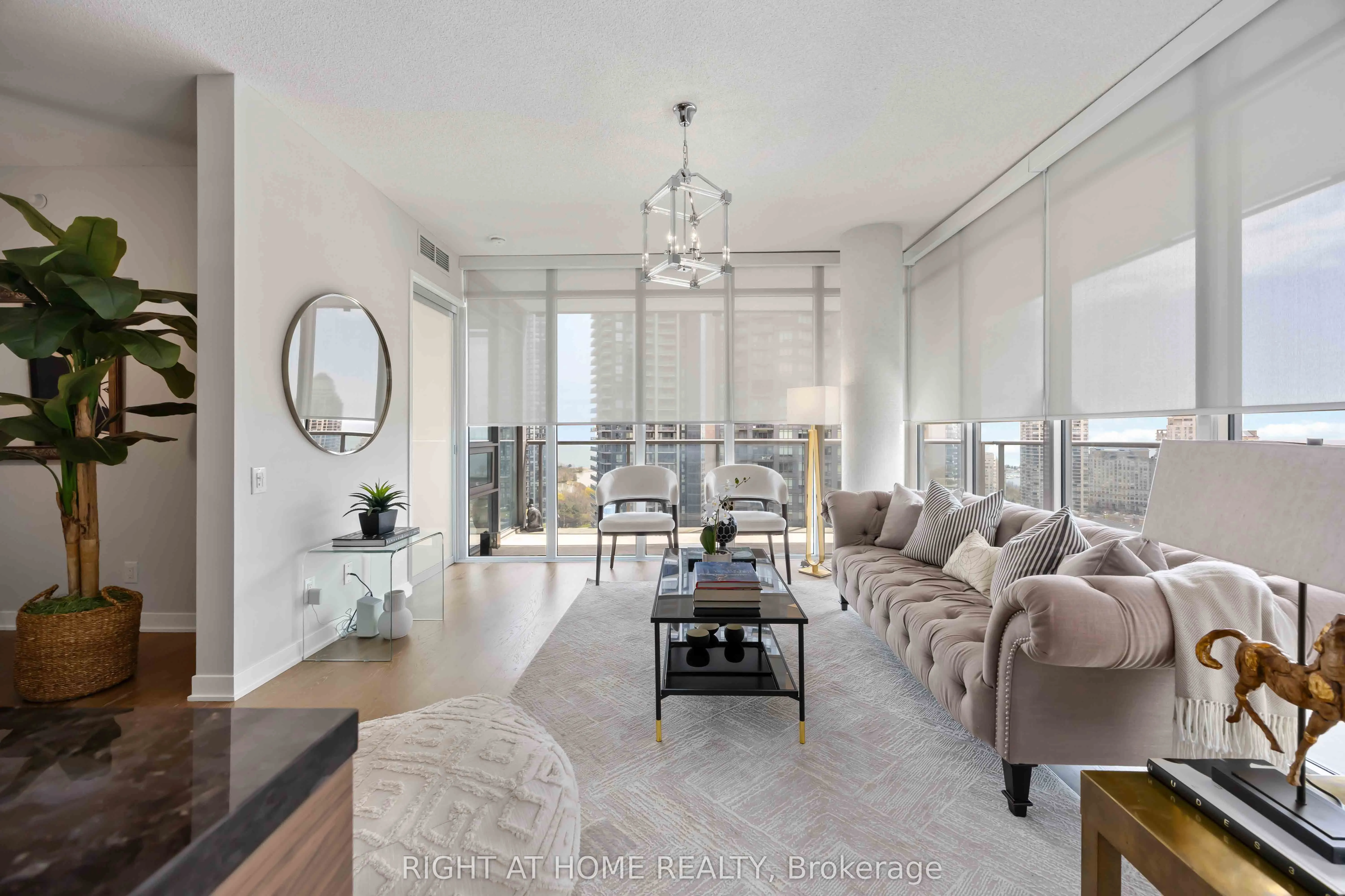 90 Park Lawn Road, #2205