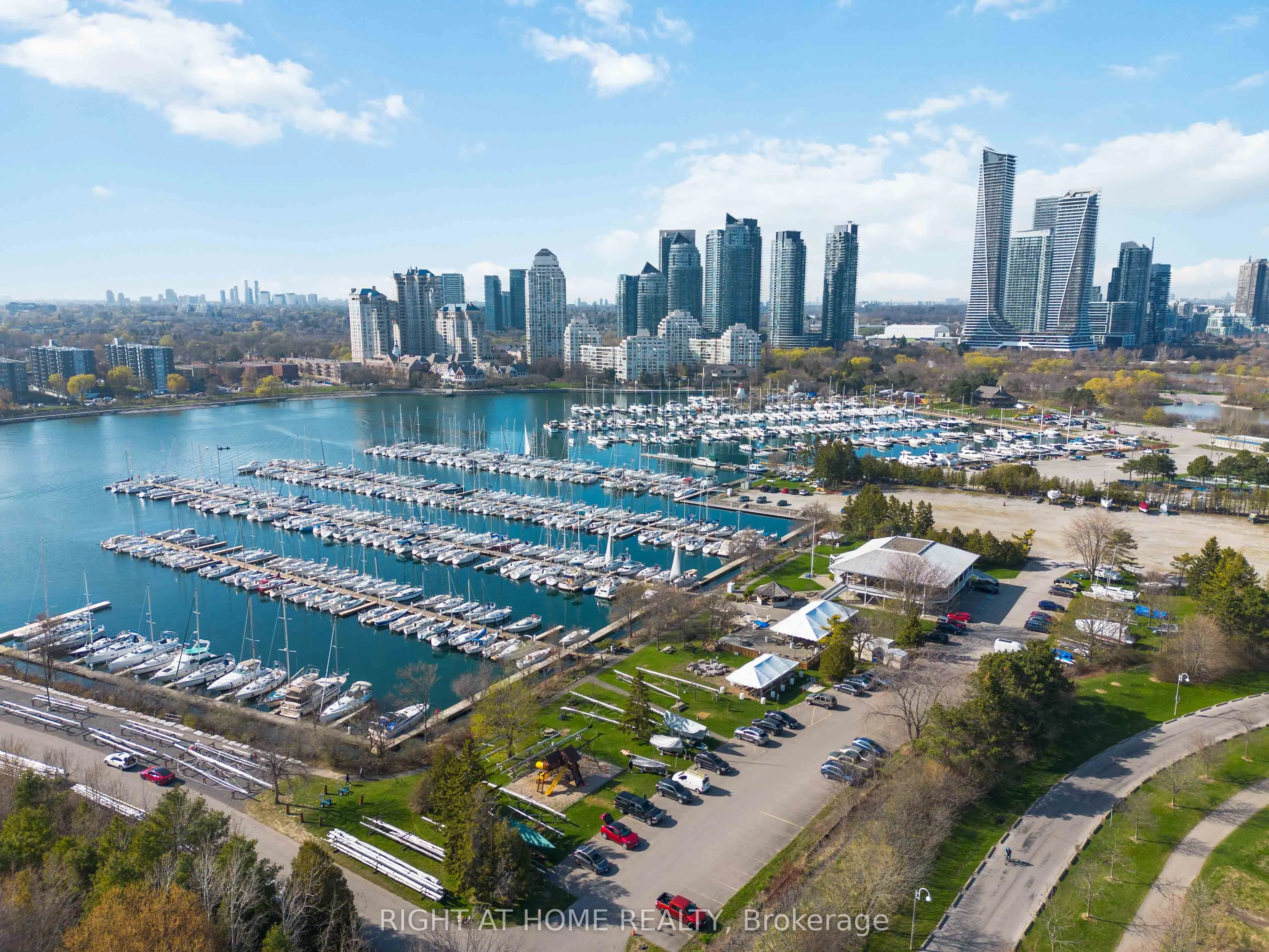 90 Park Lawn Road, #2205