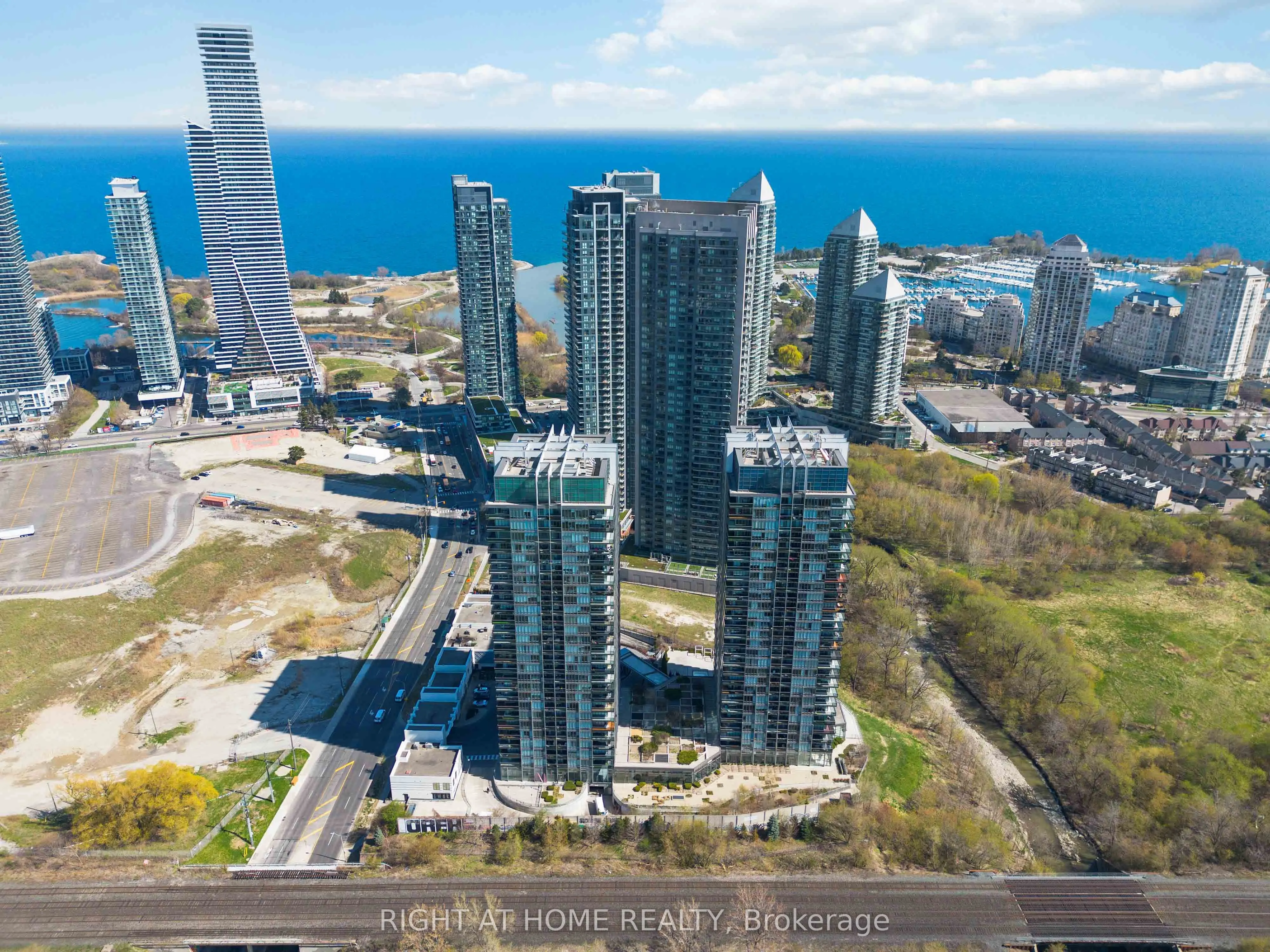 90 Park Lawn Road, #2205