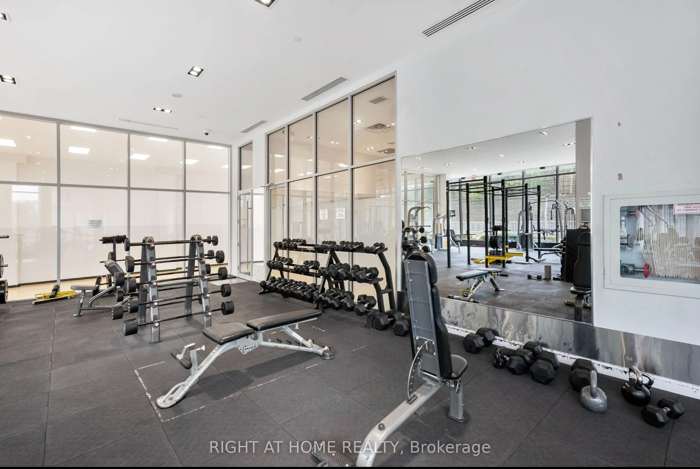 90 Park Lawn Road, #2205
