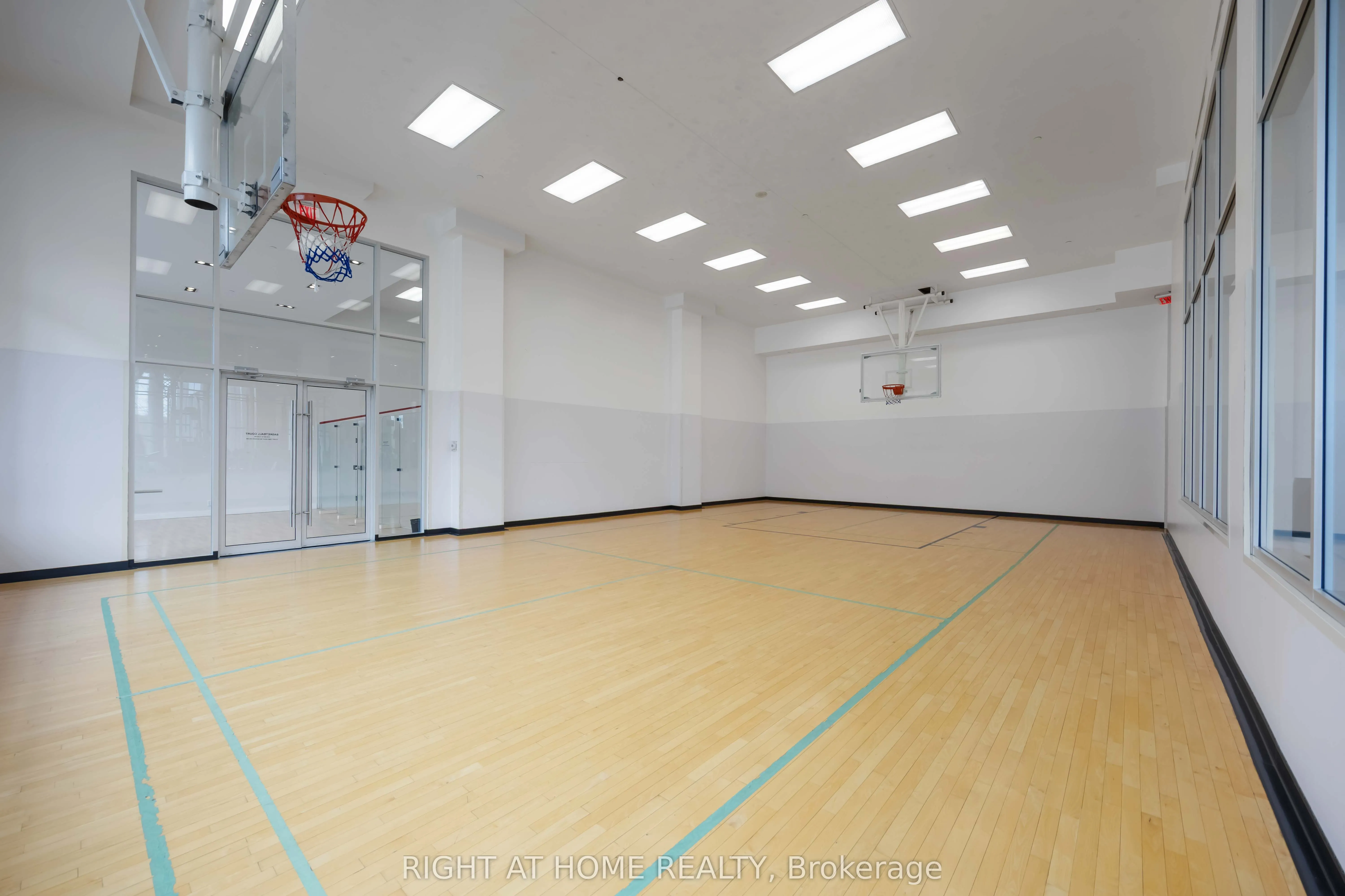 90 Park Lawn Road, #2205