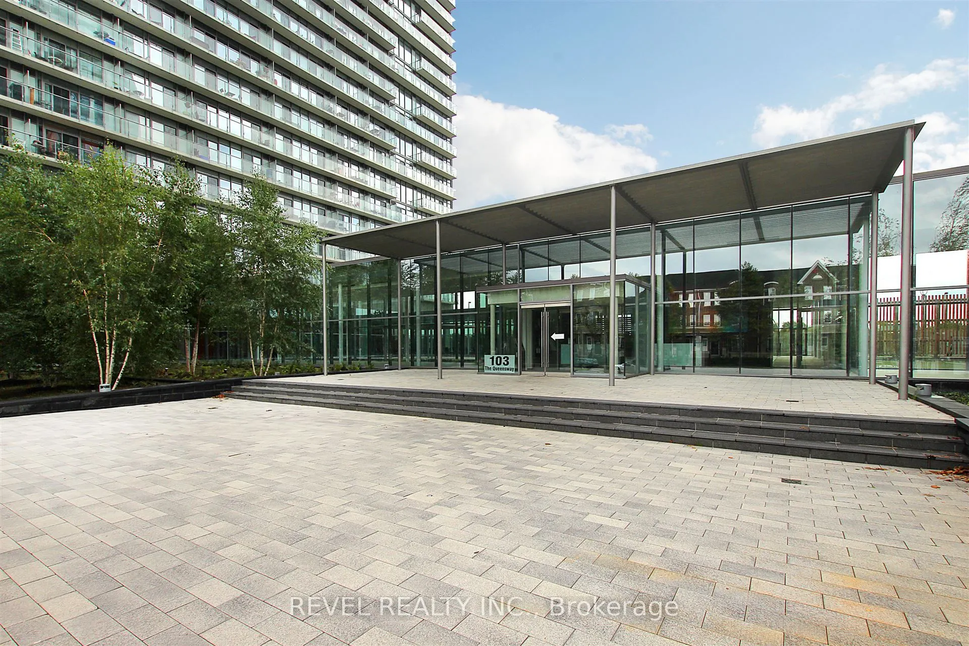 105 The Queensway Street, #2805