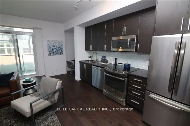 2212 Lake Shore Boulevard W #512