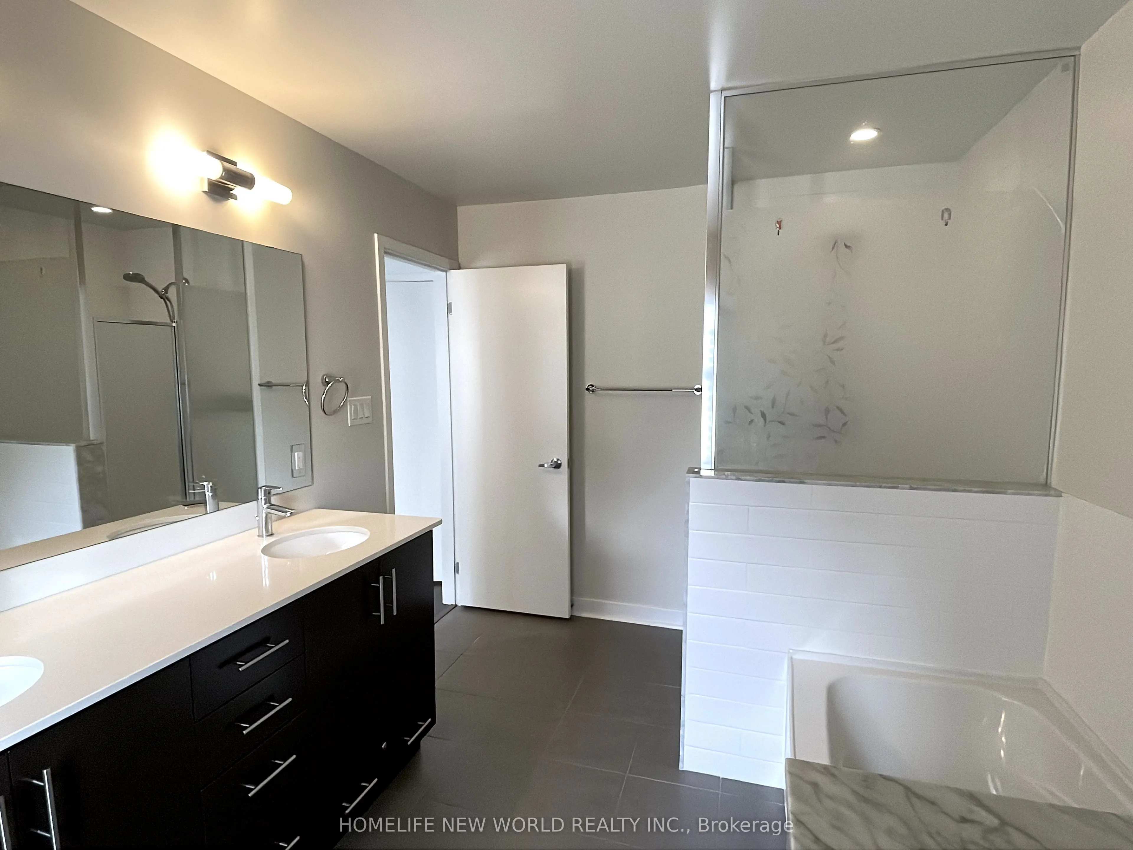 370 Square One Drive, #Th5