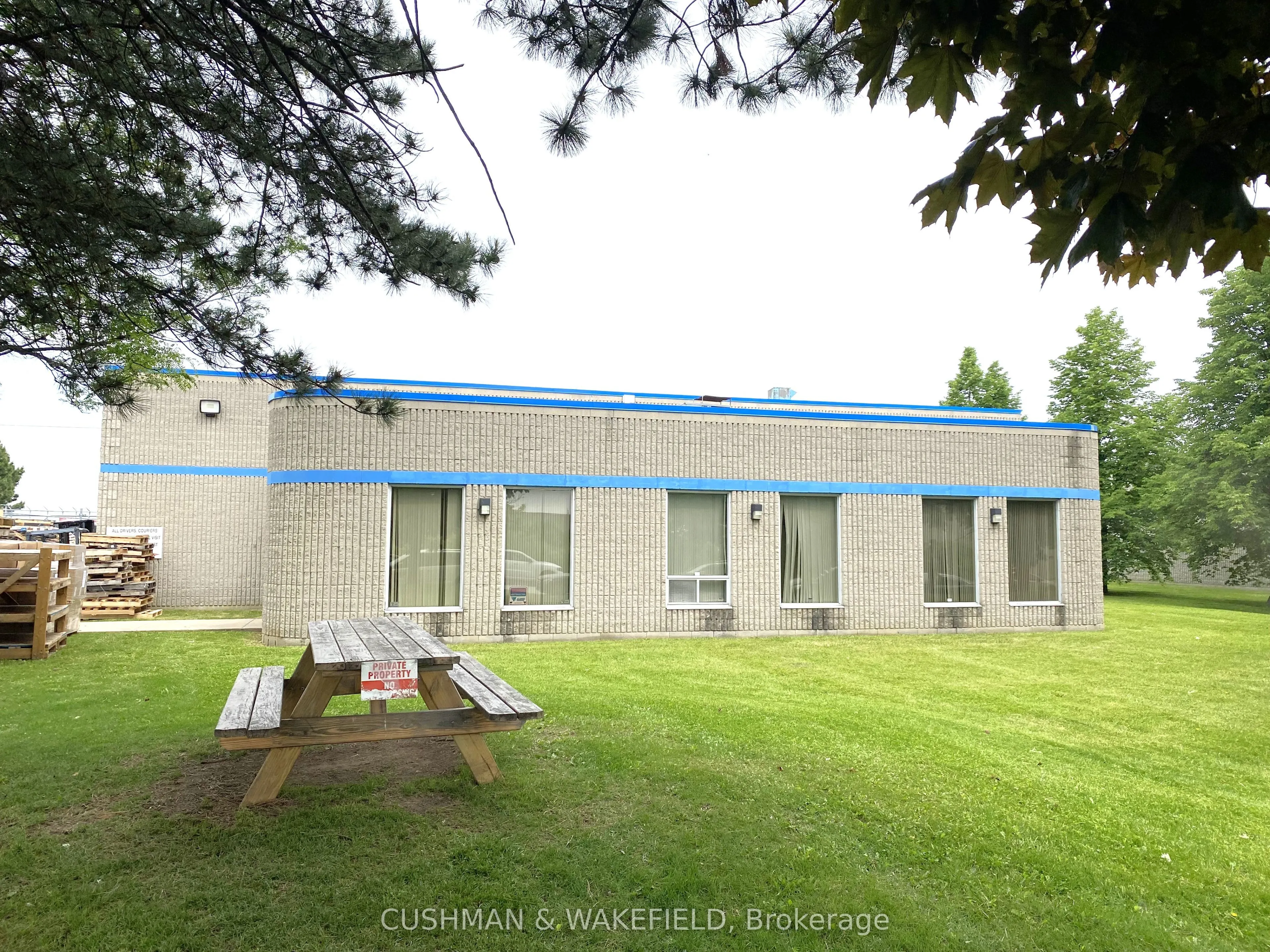 6 Carson Court