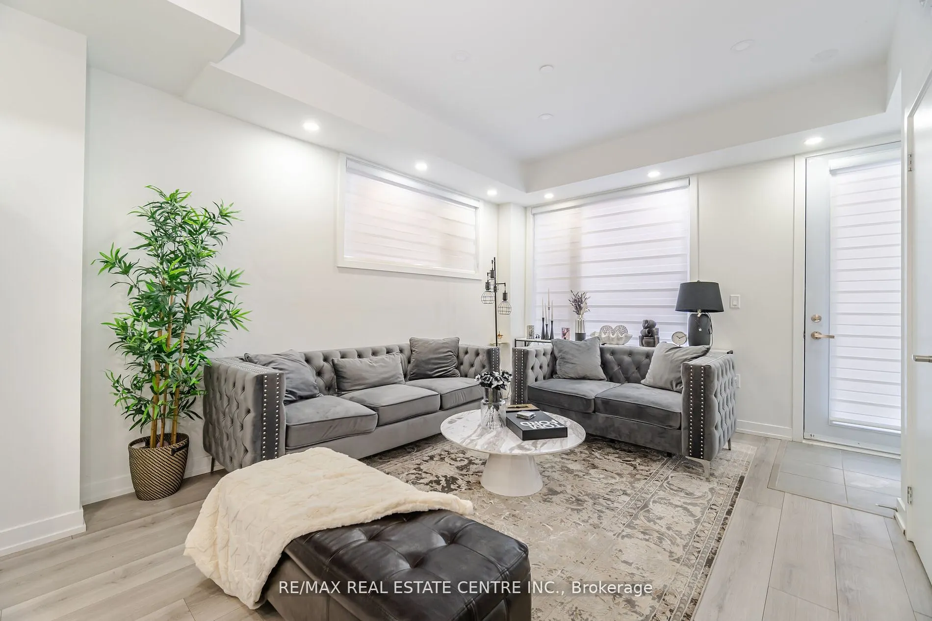 3562 Colonial Drive, #13