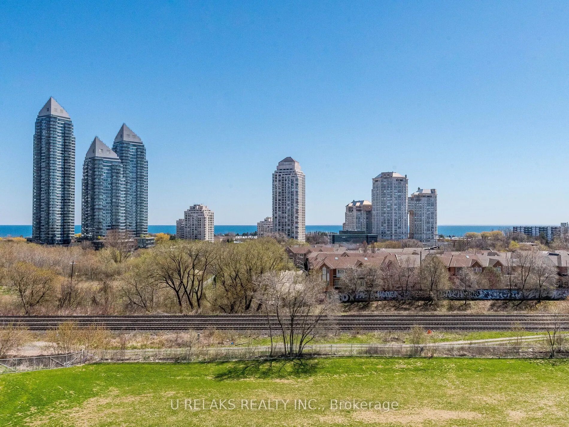 251 Manitoba Street, #715