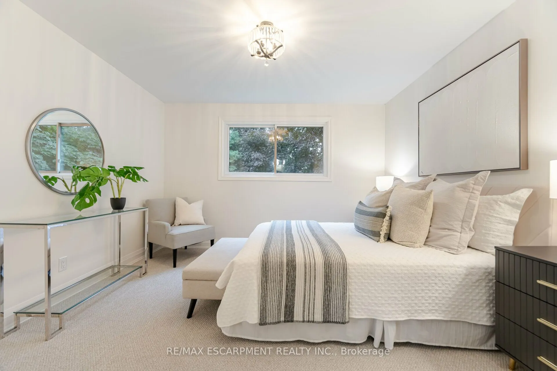 3150 Bentworth Drive