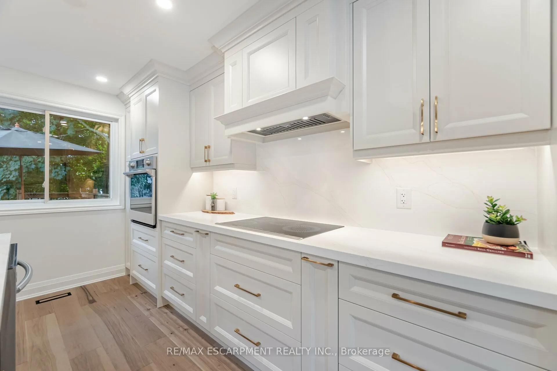 3150 Bentworth Drive