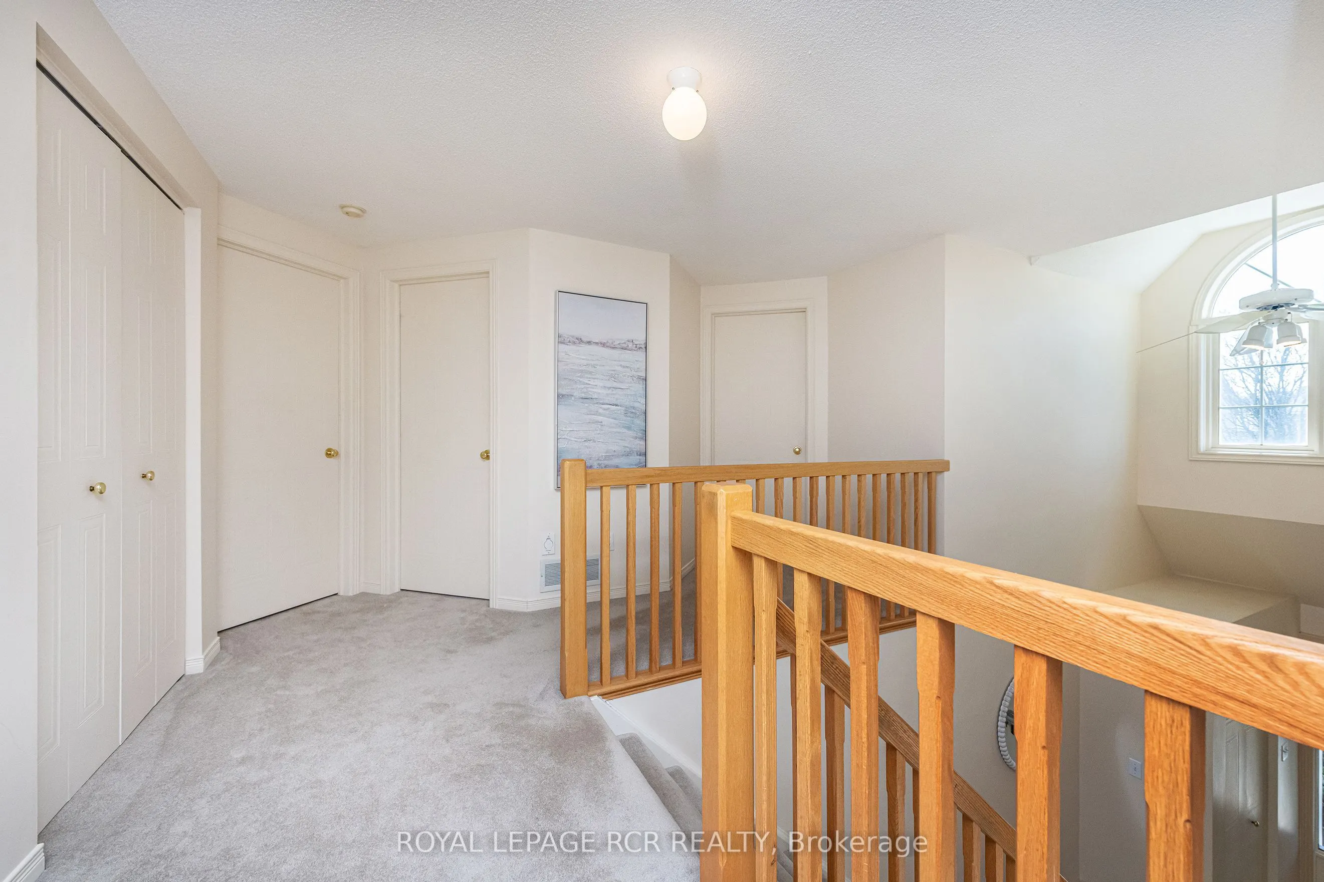 222 Walsh Crescent