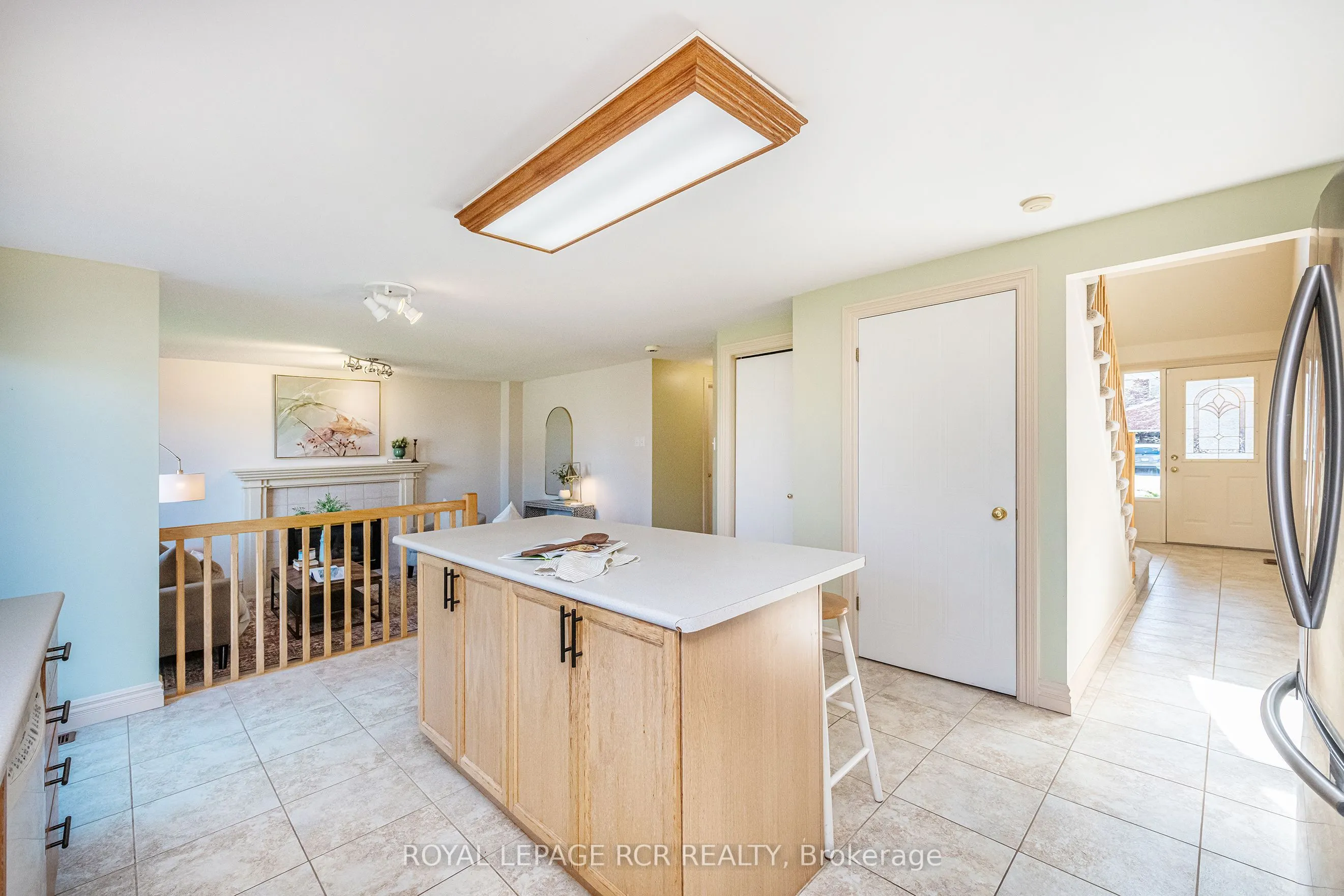 222 Walsh Crescent