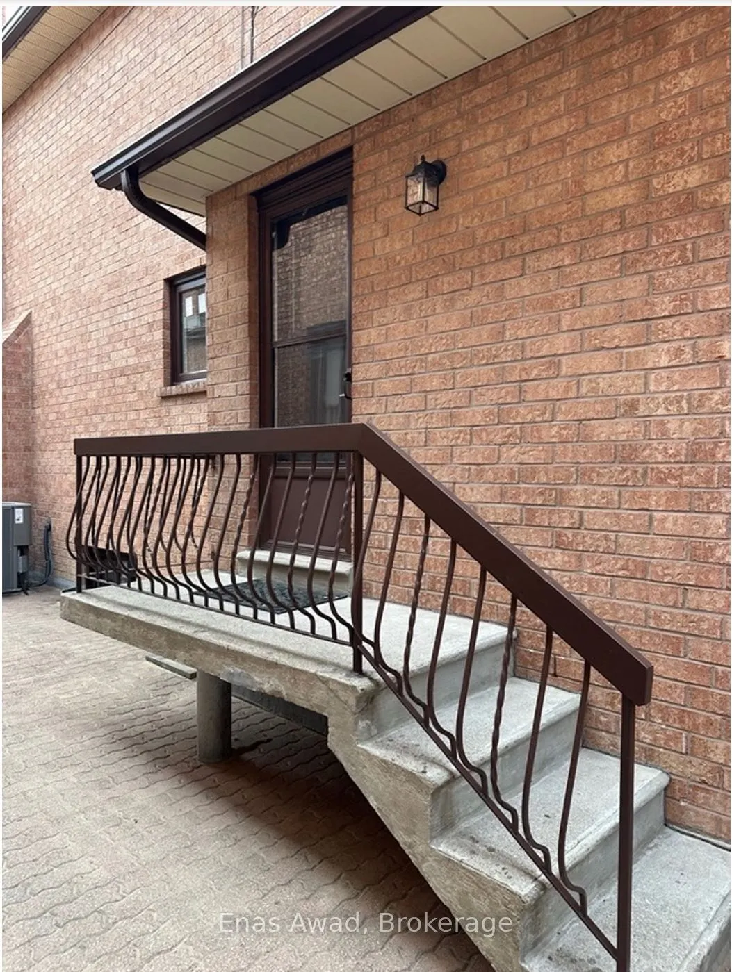 25 Mulholland Avenue