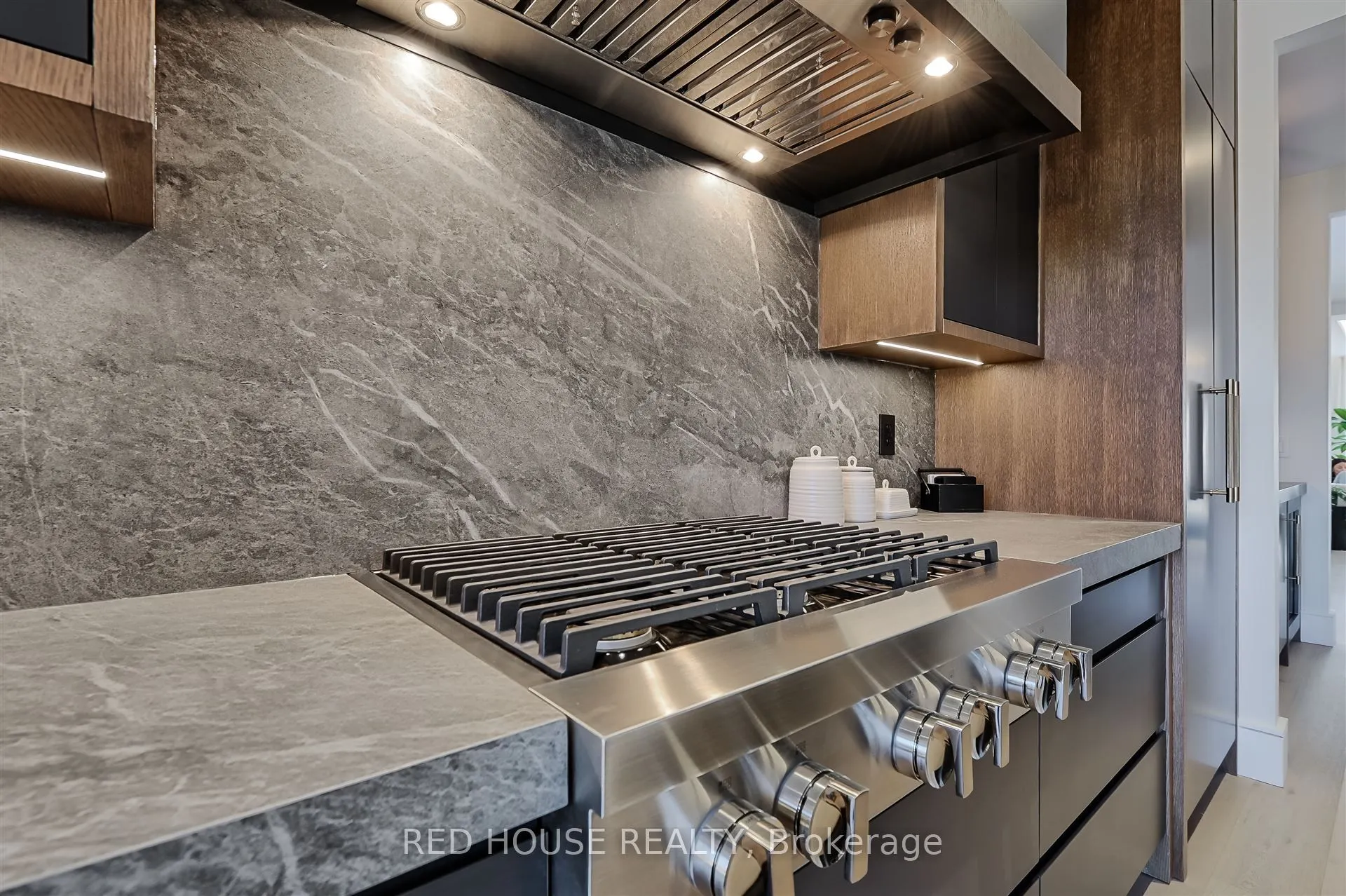 27 Inverleigh Drive