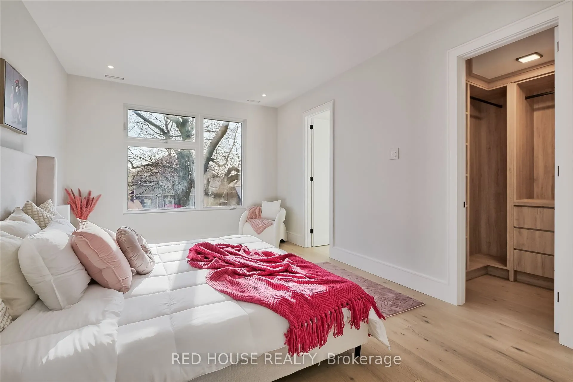 27 Inverleigh Drive