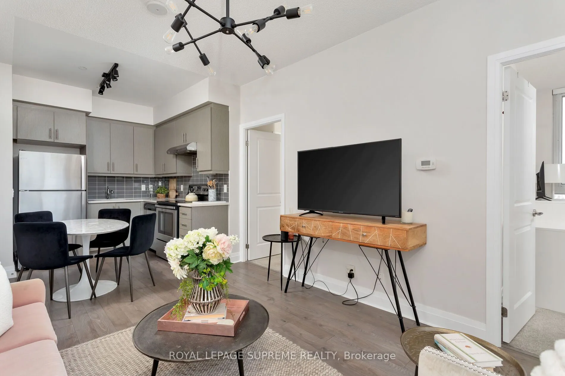 17 Zorra Street, #306