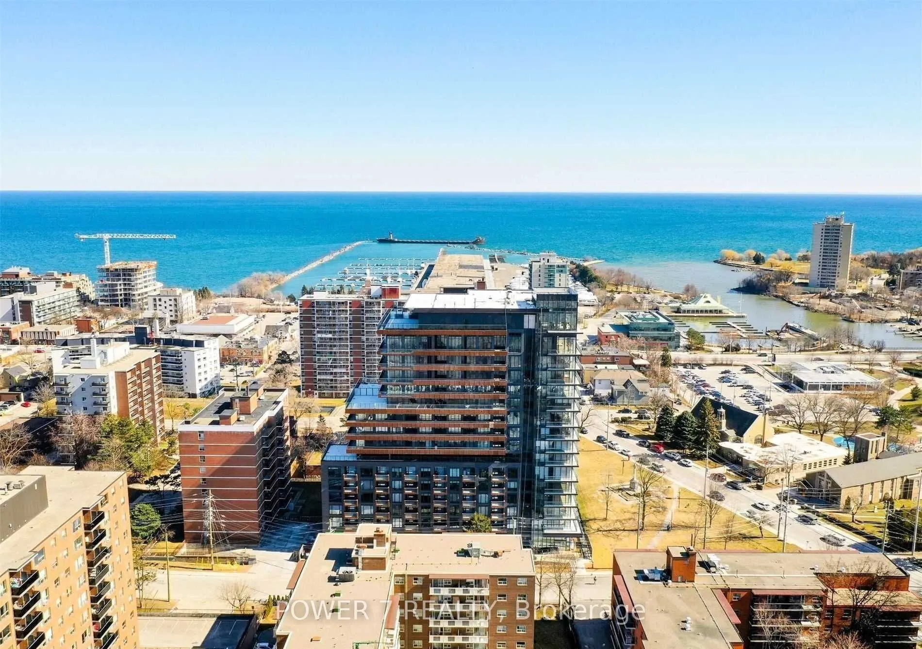 21 Park Street E, #1001