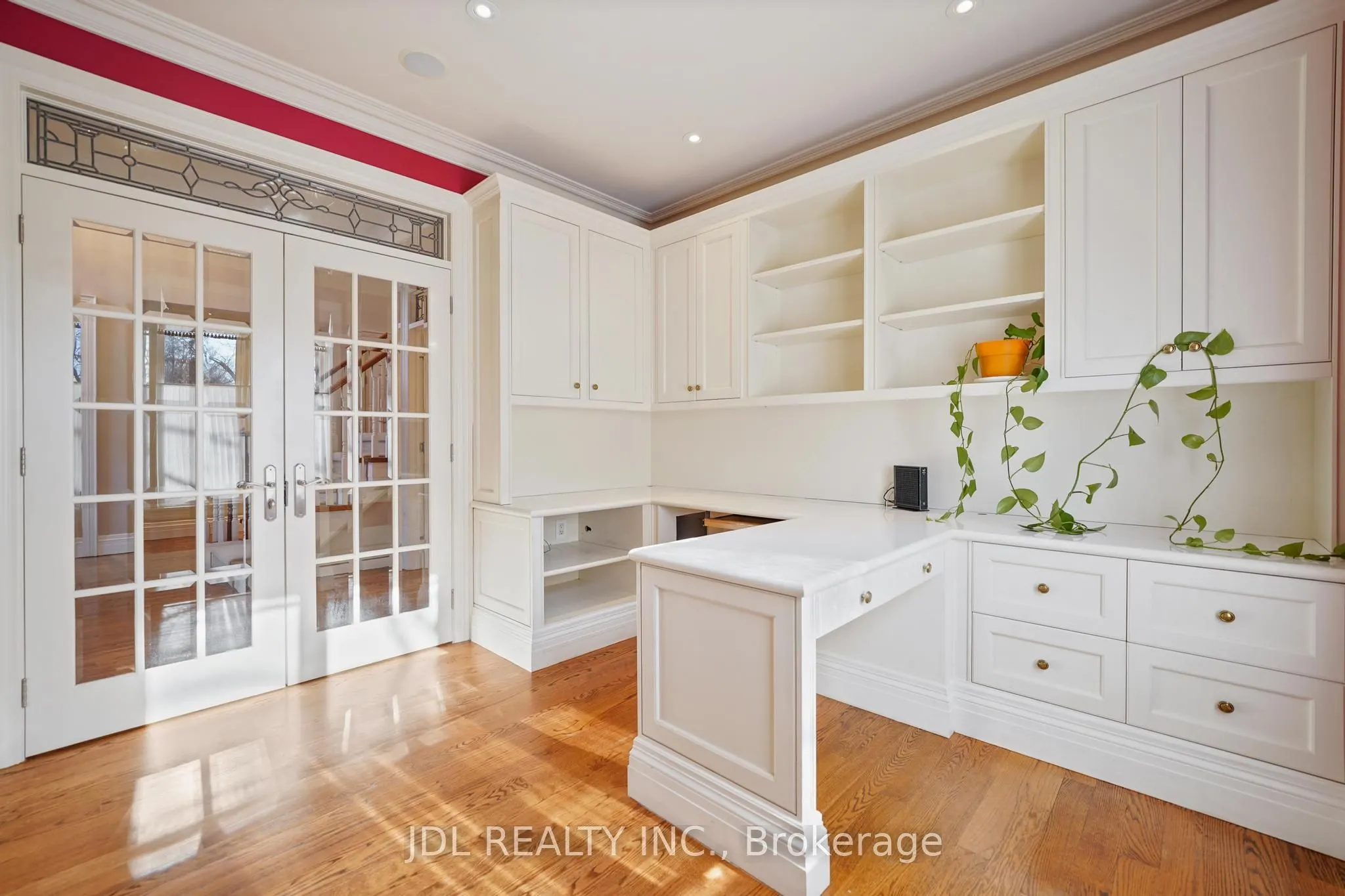 1283 Lindburgh Court