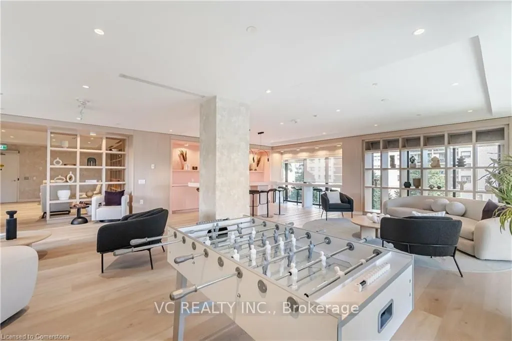 86 Dundas Street E, #513