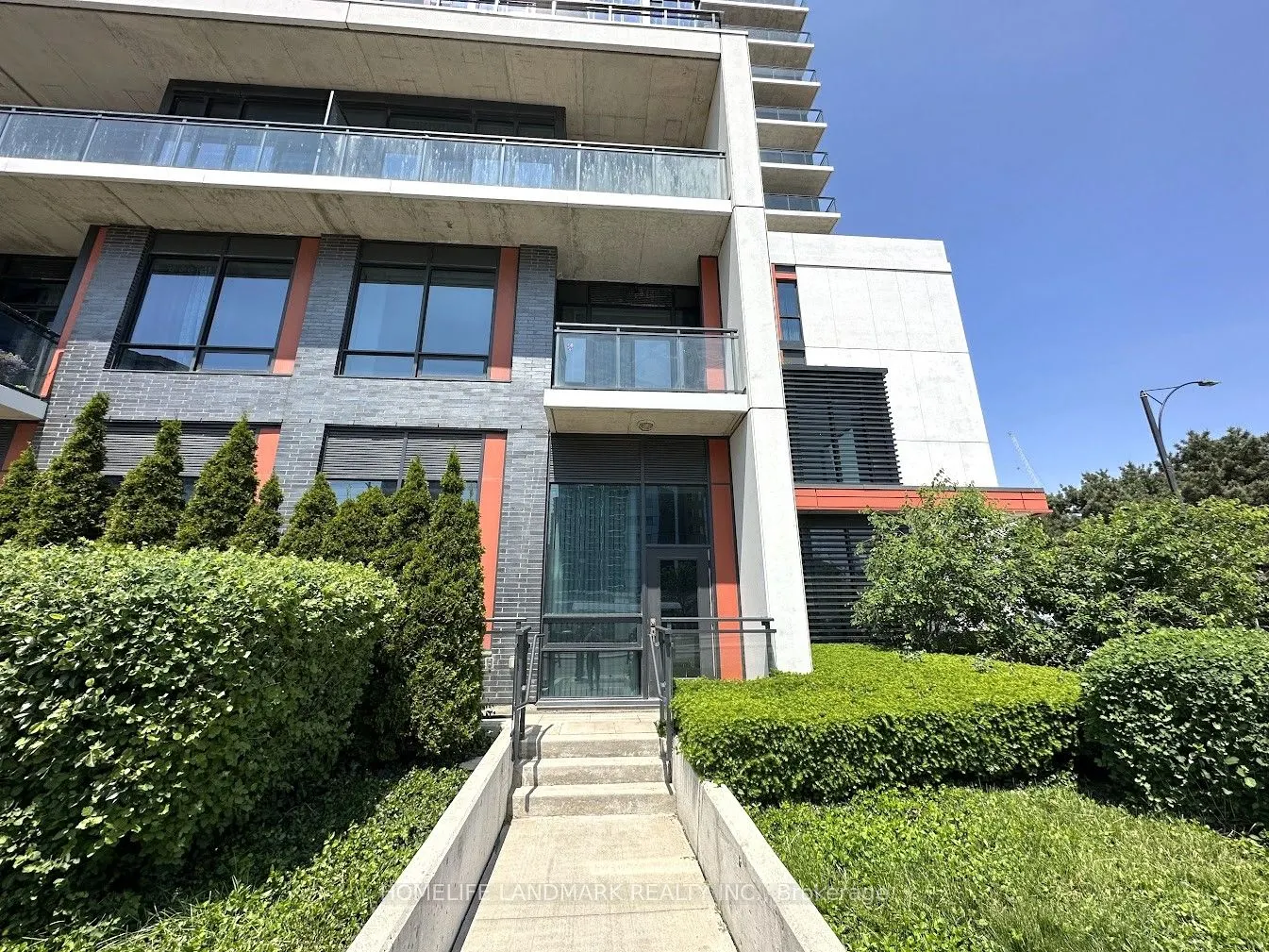 55 Eglinton Avenue W, #109