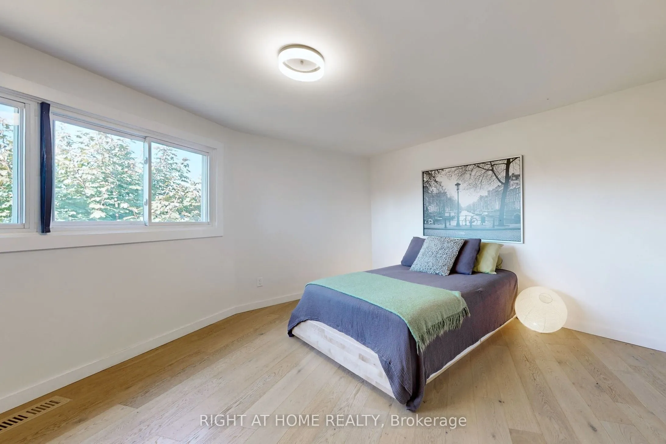400 Bloor Street #6