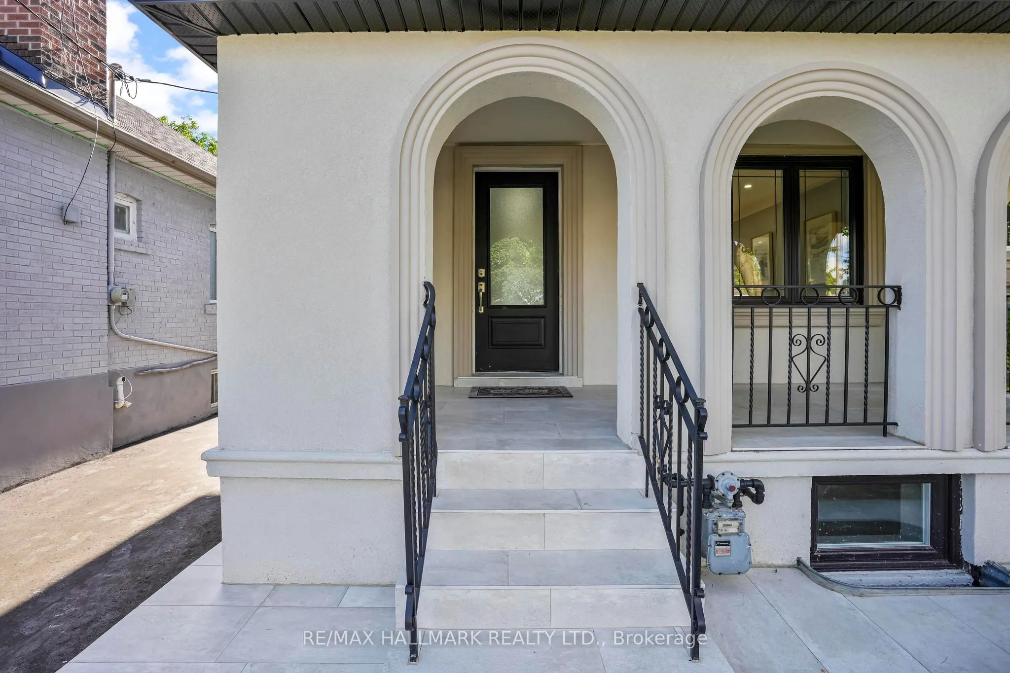 90A Bicknell Avenue