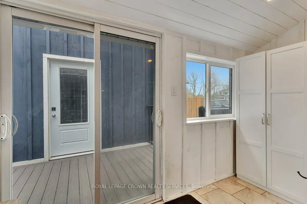 102 Poplar Avenue