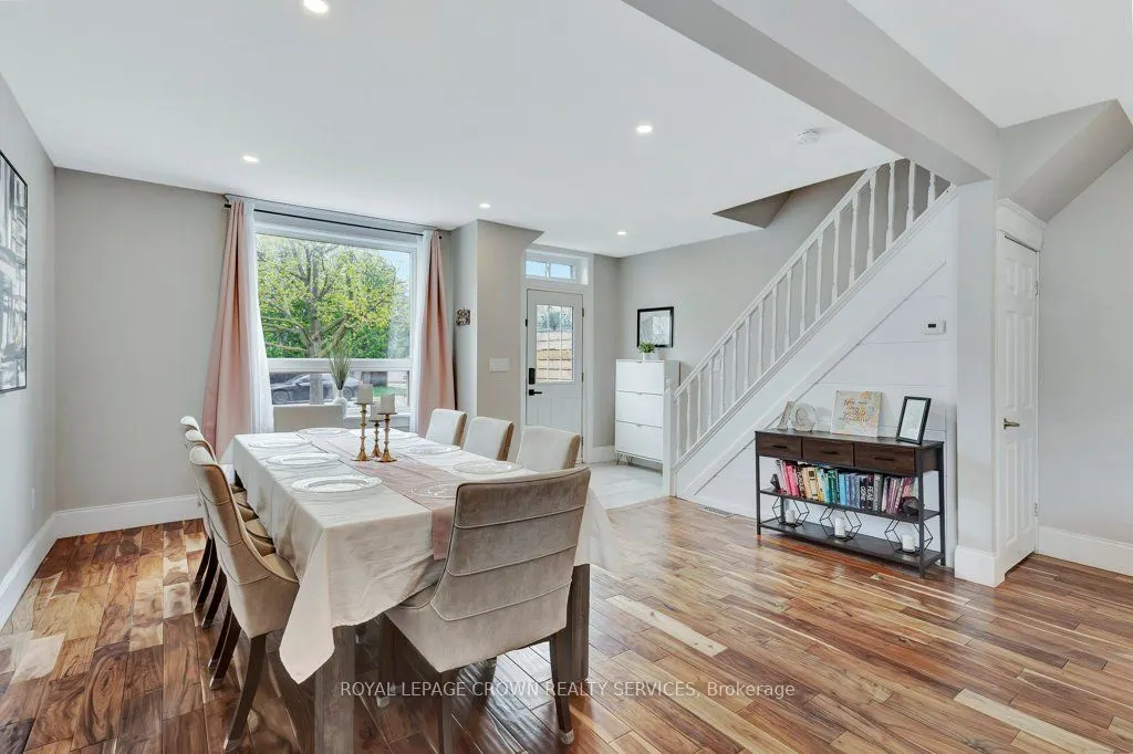 102 Poplar Avenue