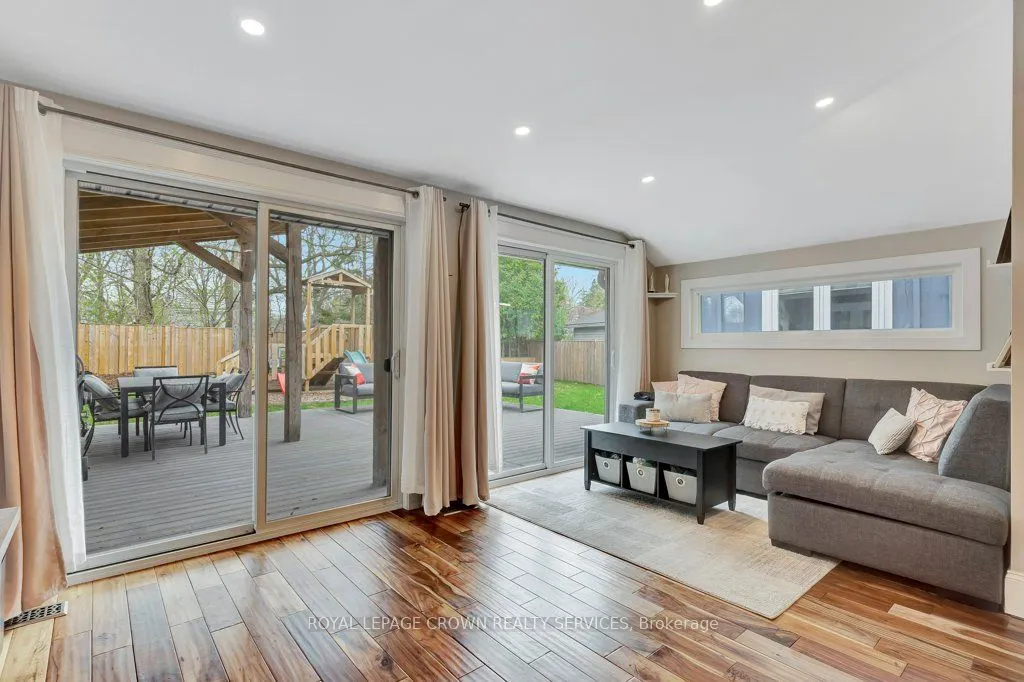 102 Poplar Avenue