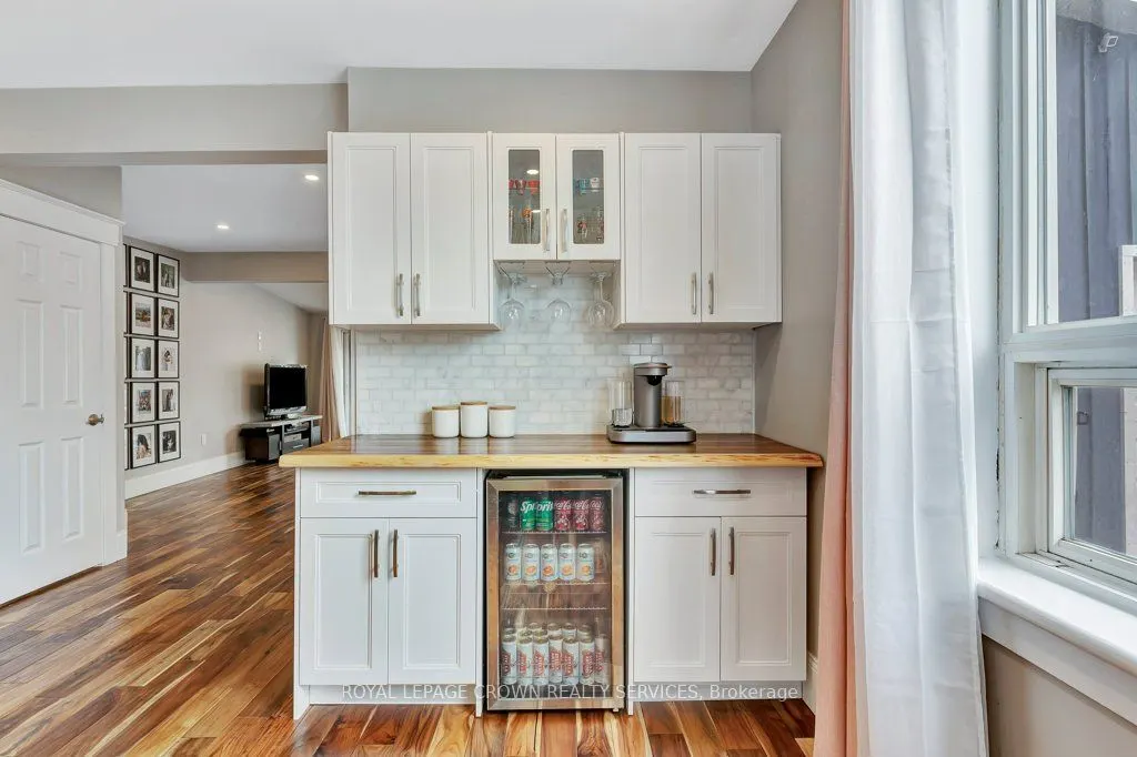 102 Poplar Avenue