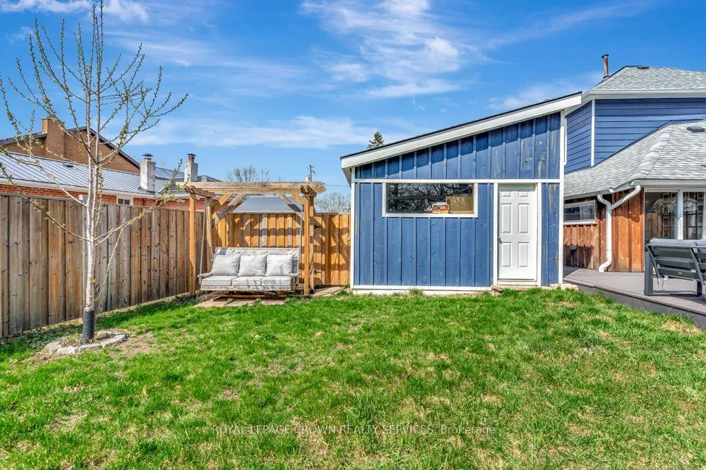 102 Poplar Avenue