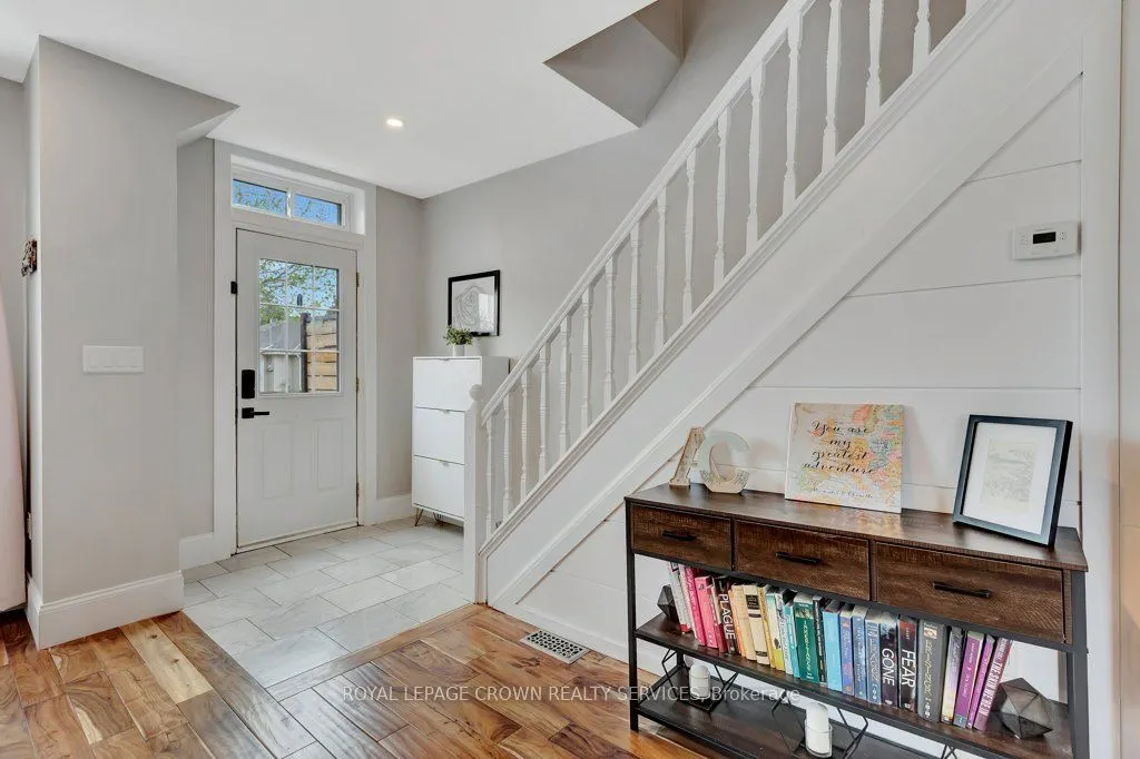 102 Poplar Avenue