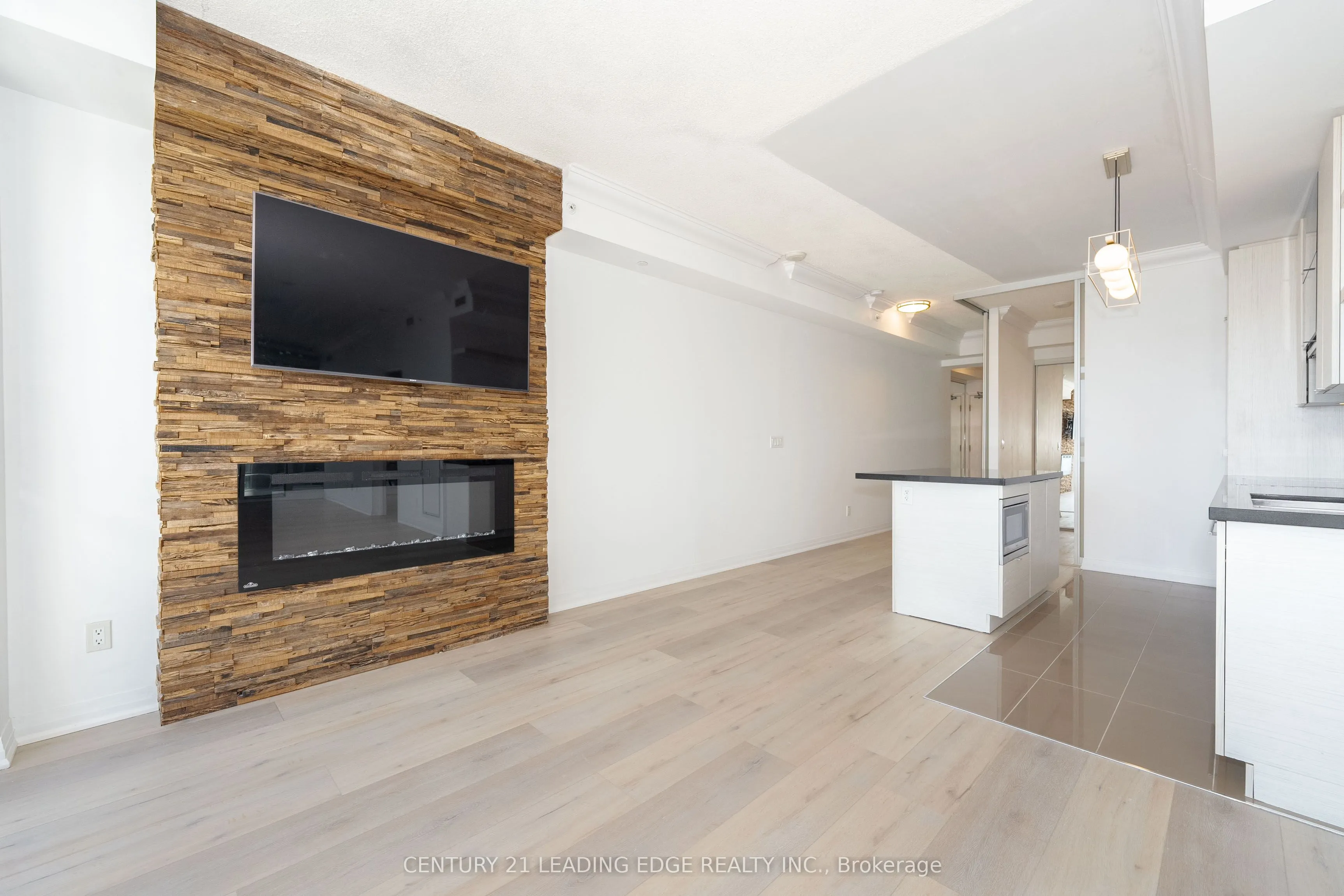 59 ANNIE CRAIG Drive #603