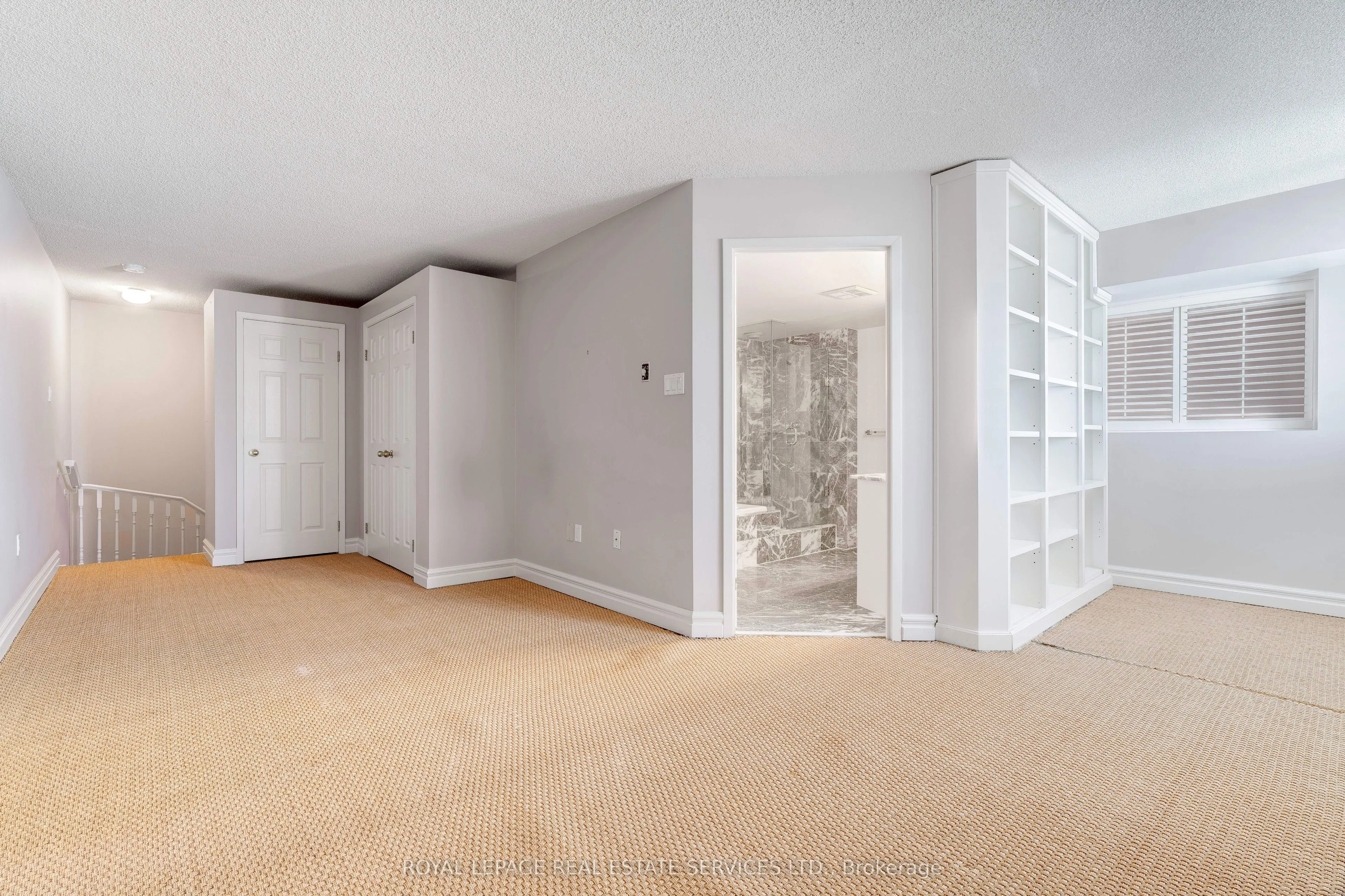 221 Robinson Street, #PH8