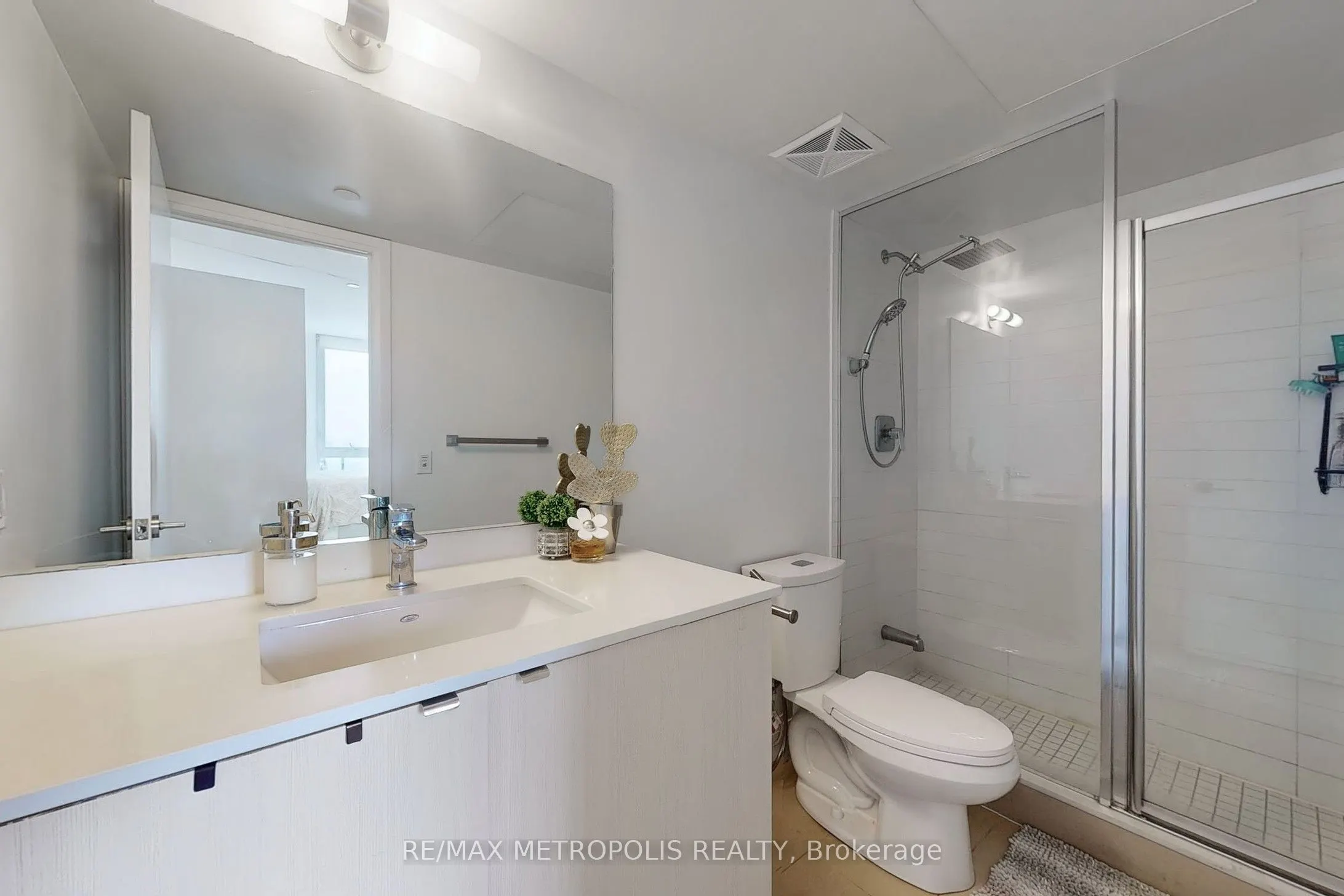1461 LAWRENCE Avenue W, #2103