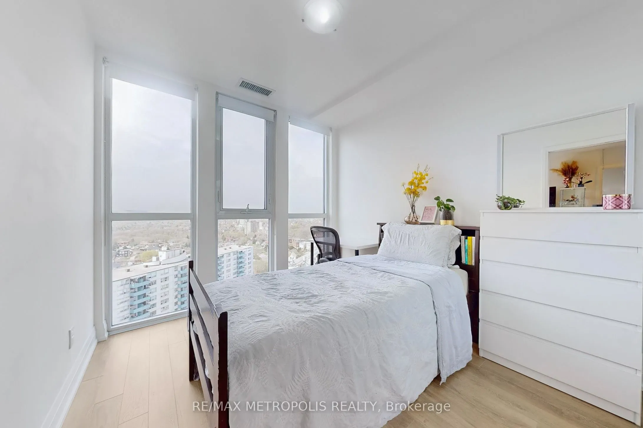 1461 LAWRENCE Avenue W, #2103