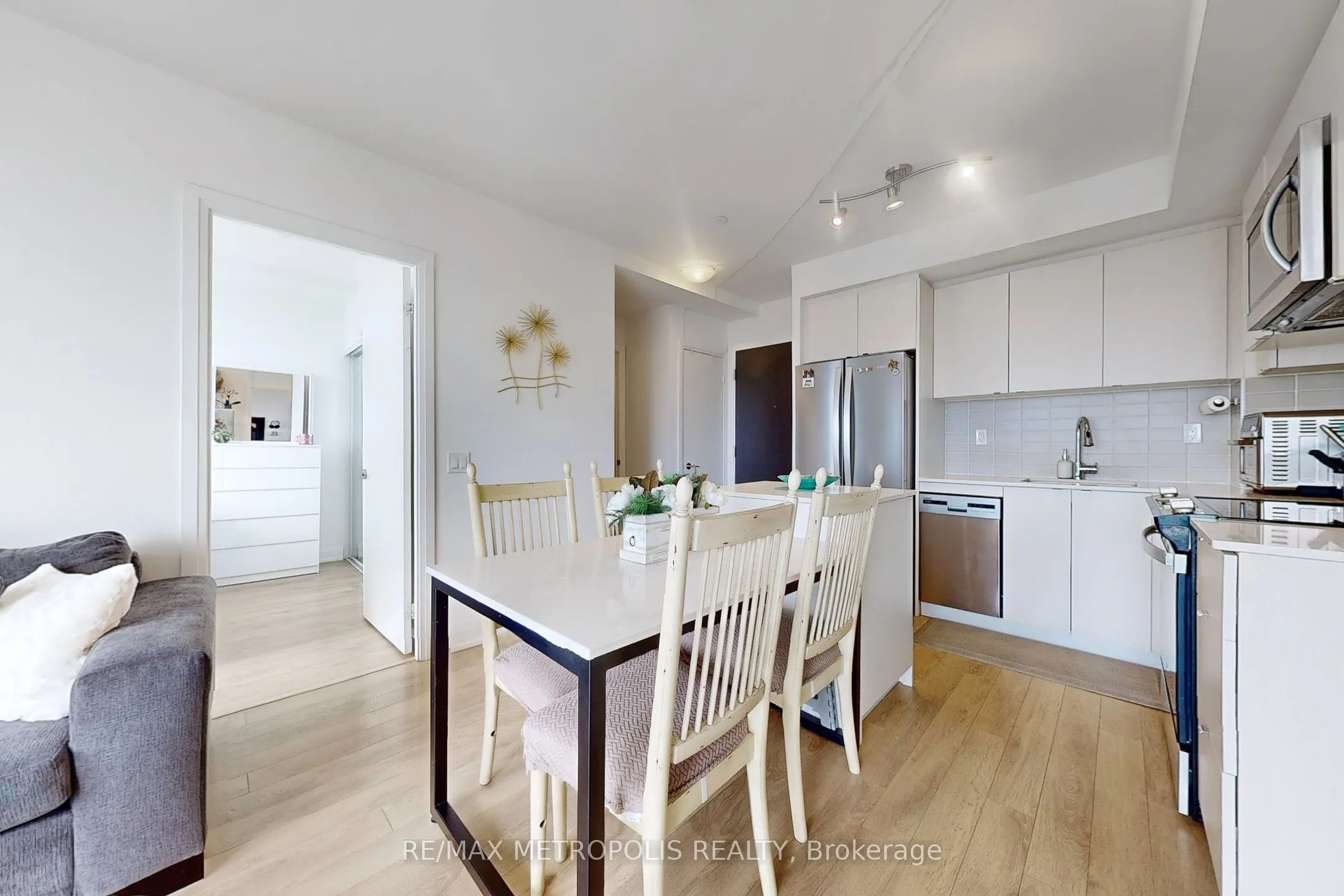 1461 LAWRENCE Avenue W, #2103