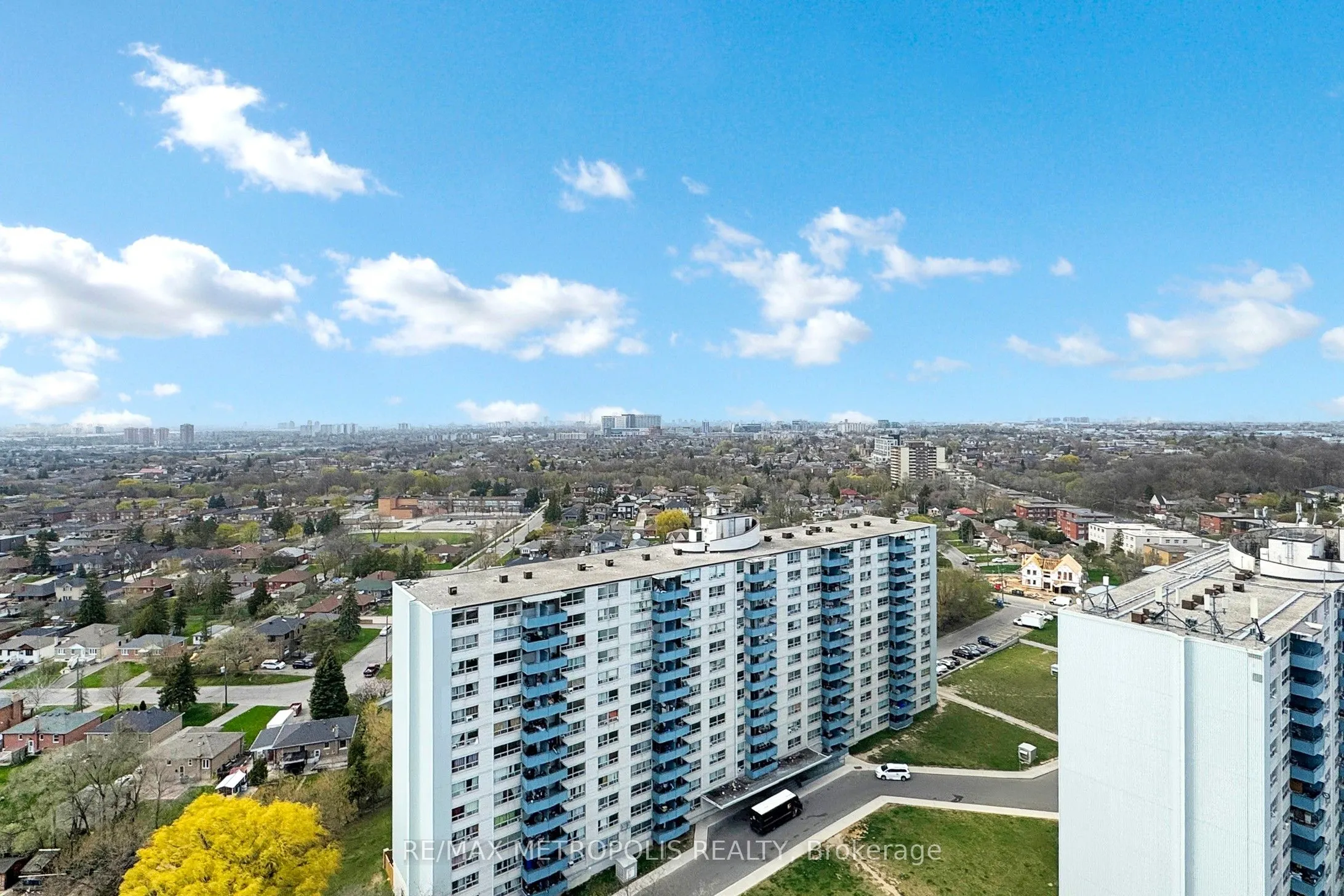 1461 LAWRENCE Avenue W, #2103