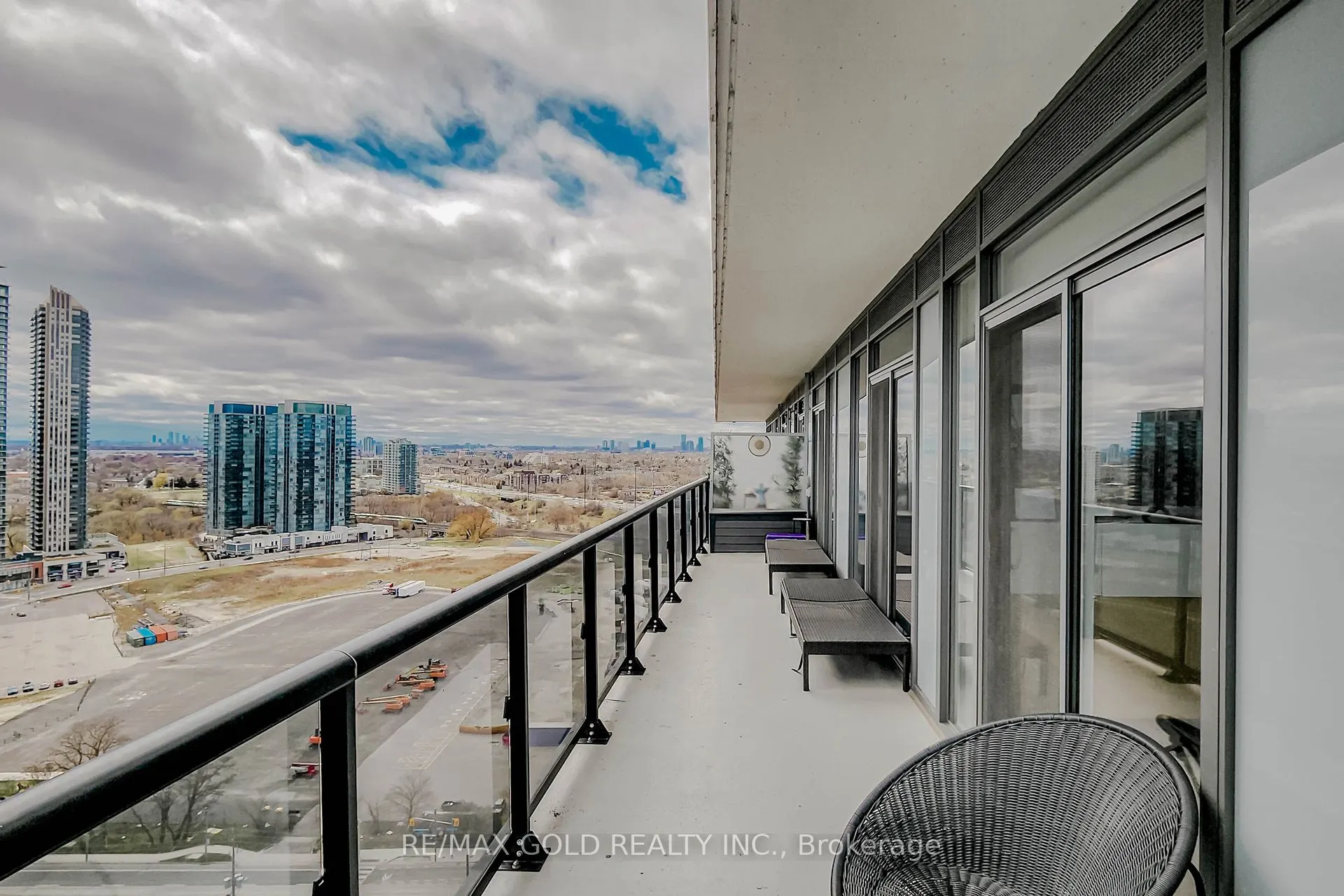 56 Annie Craig Drive, #2203