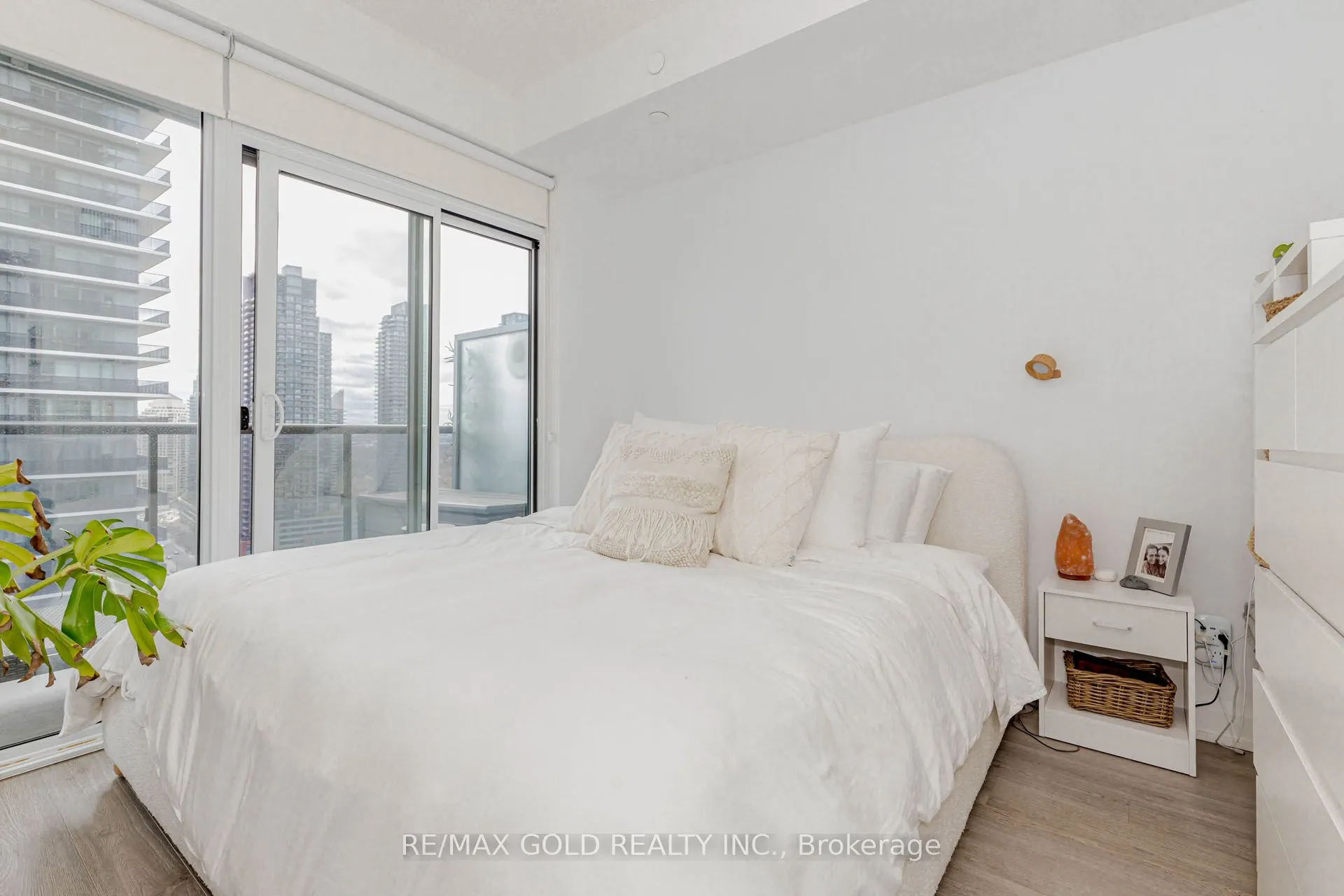 56 Annie Craig Drive, #2203