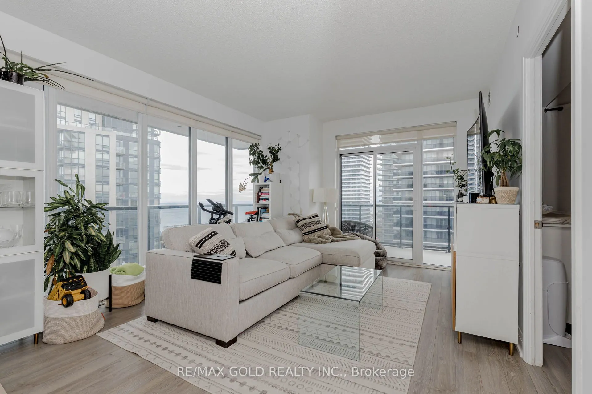 56 Annie Craig Drive, #2203