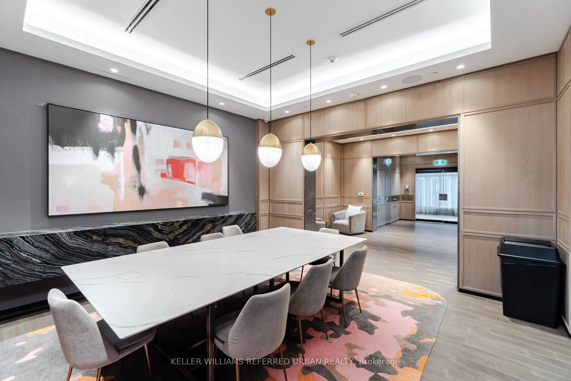 9 Mabelle Avenue, #2422