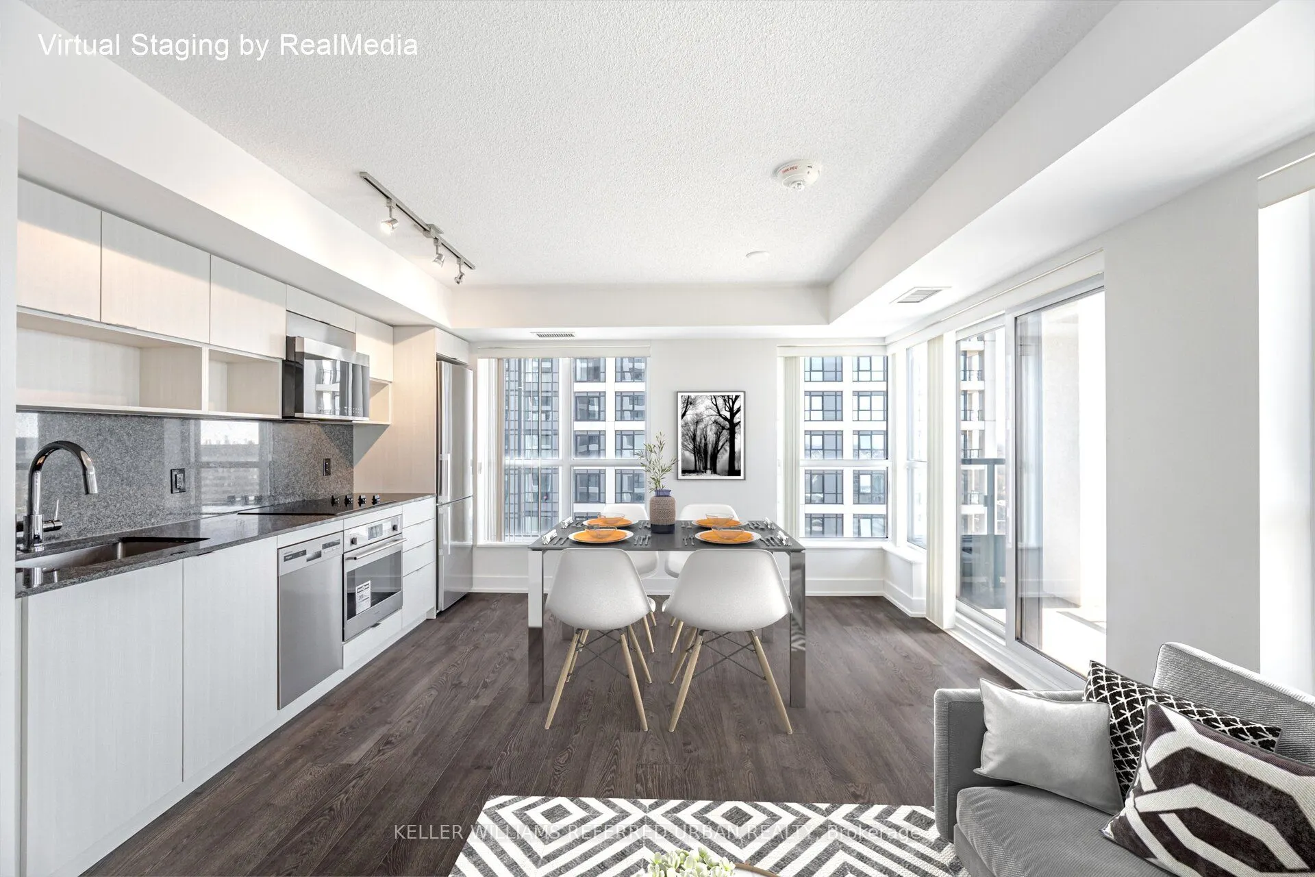 9 Mabelle Avenue, #2422