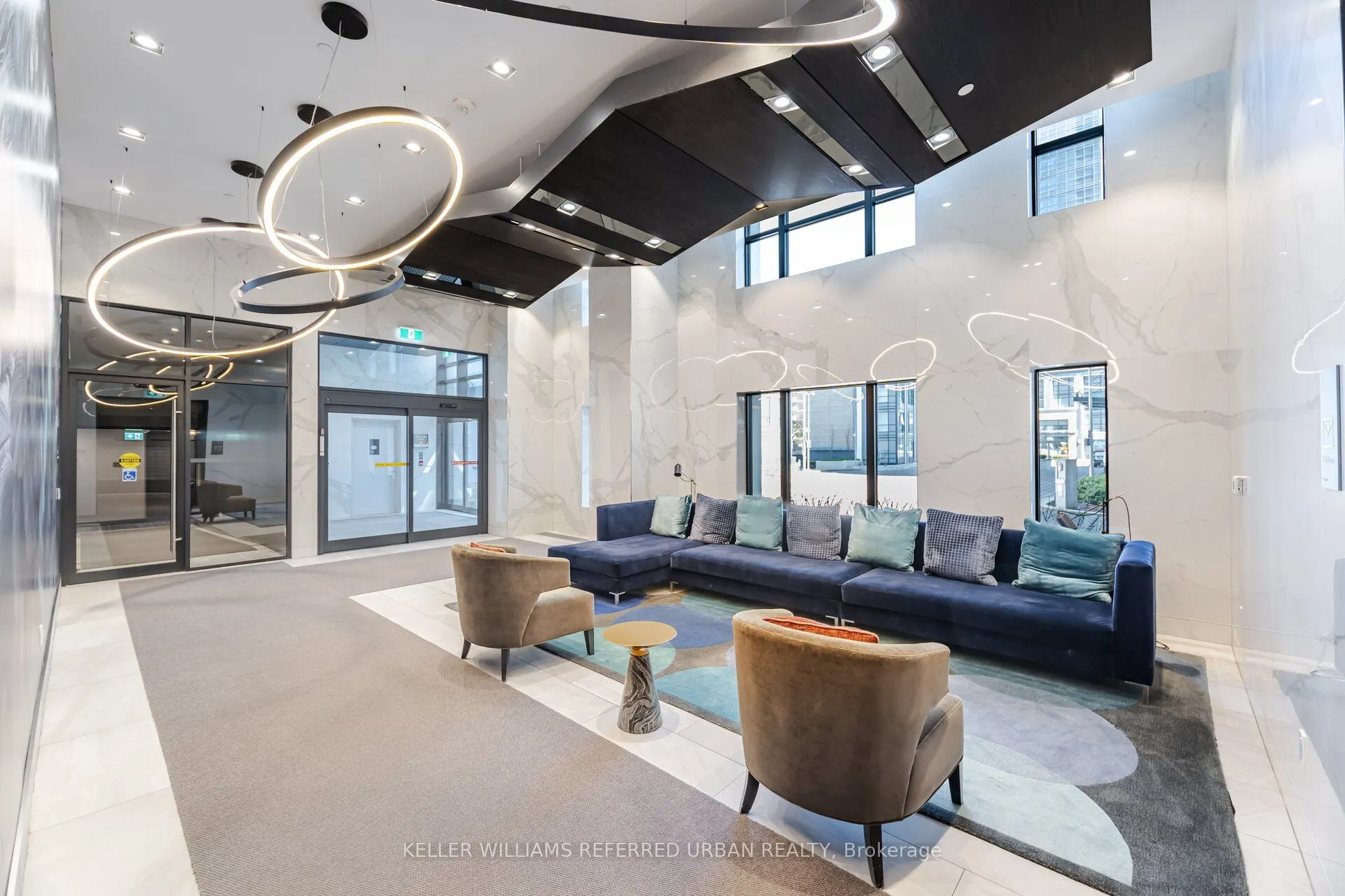 9 Mabelle Avenue, #2422